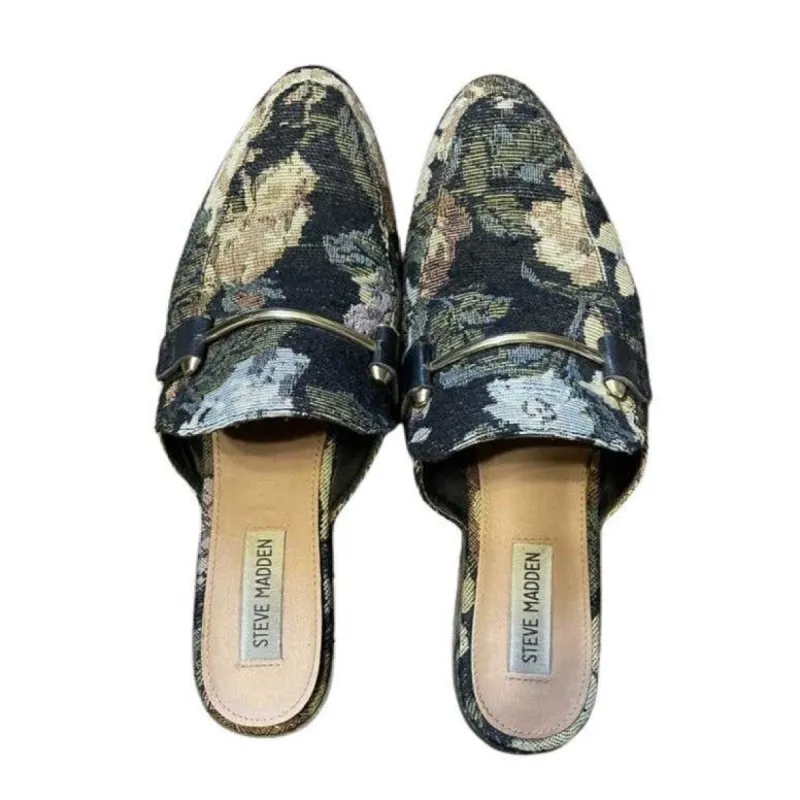 LAAURA IN FLORAL PATTERN - SM REBOOTED sold by Steve Madden