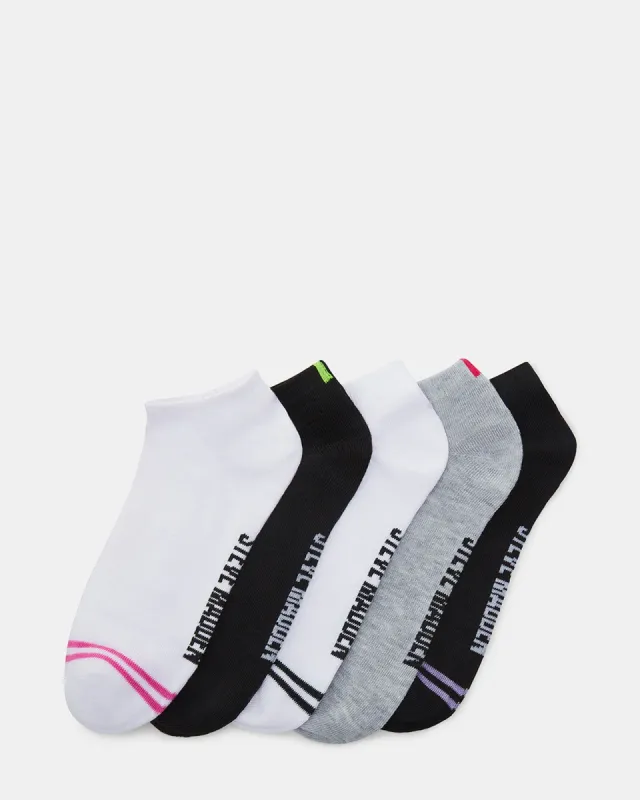 STRIPE DETAIL LOW CUT SOCKS WHITE MULTI sold by Steve Madden