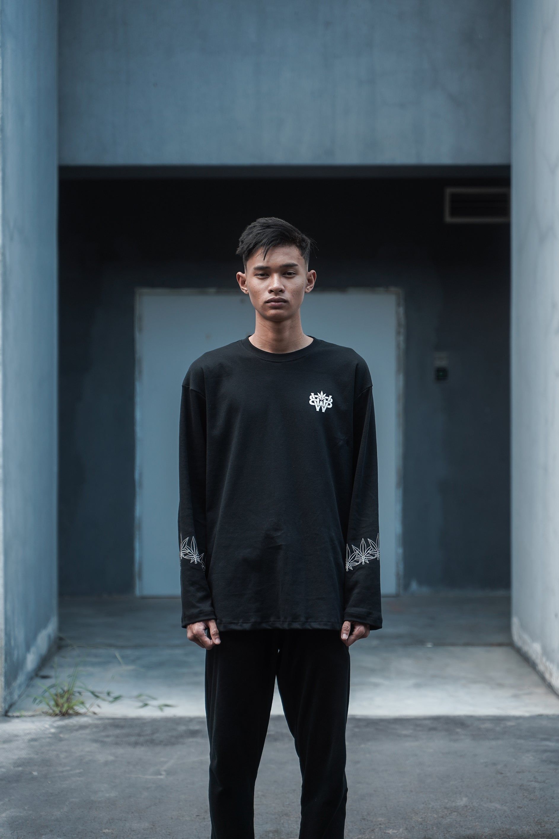 STONED WBB : Circulate L/S Tee sold by Stone & Co. product image thumbnail 3