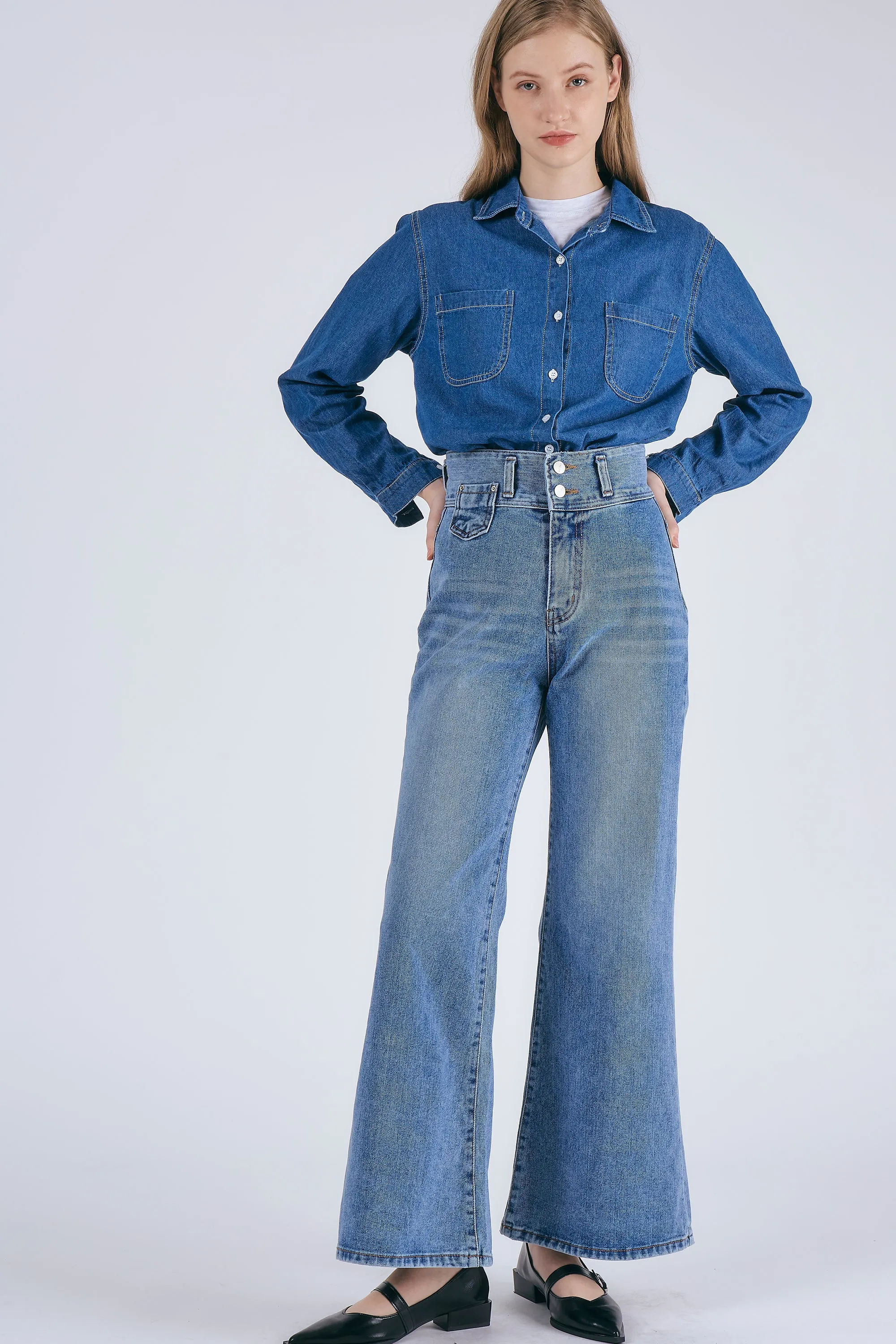 Elsie Highwaist Flared Jeans sold by storets product image thumbnail 3