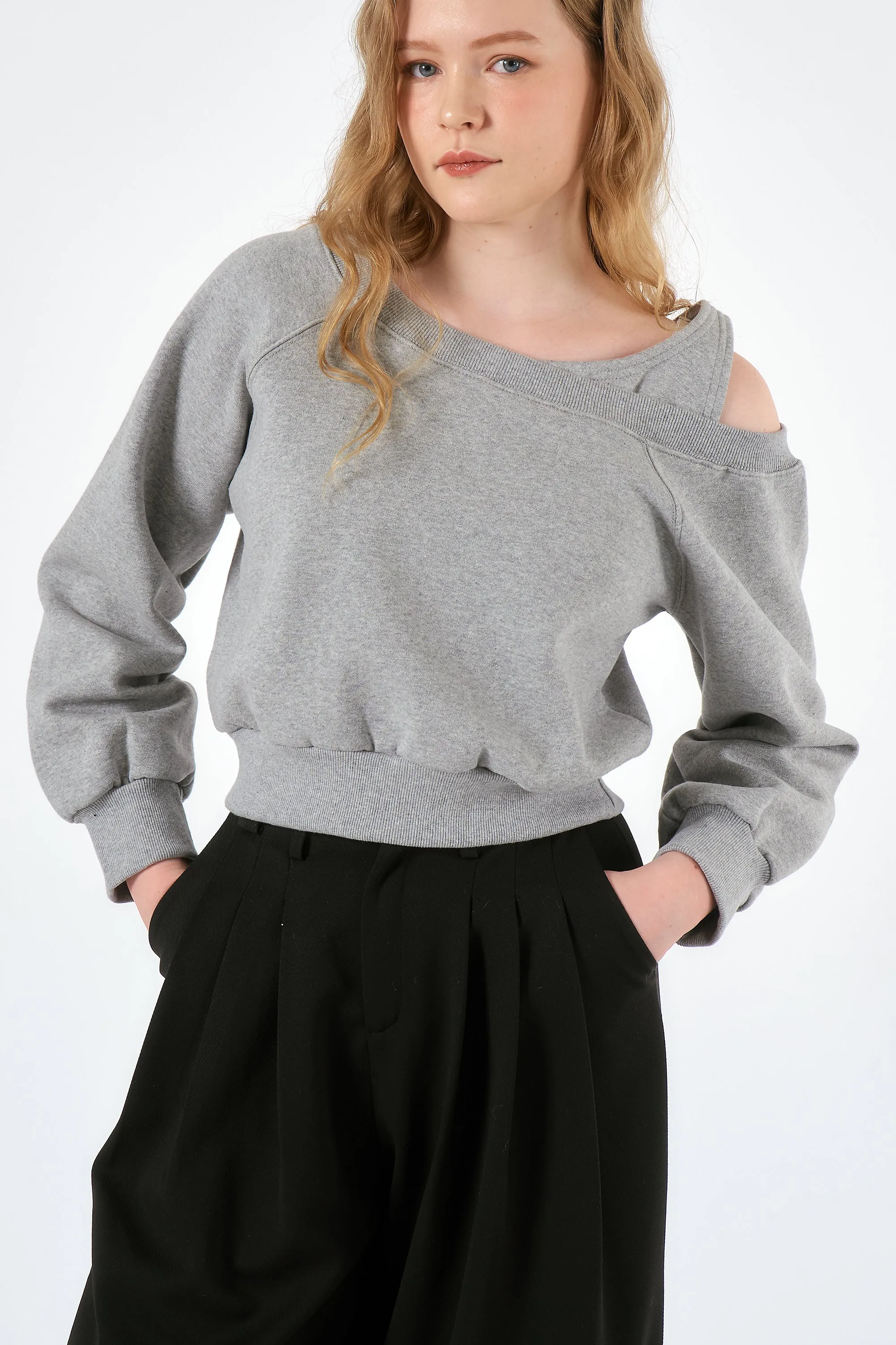 Jay Coldshoulder Sweatshirt sold by storets product image thumbnail 5
