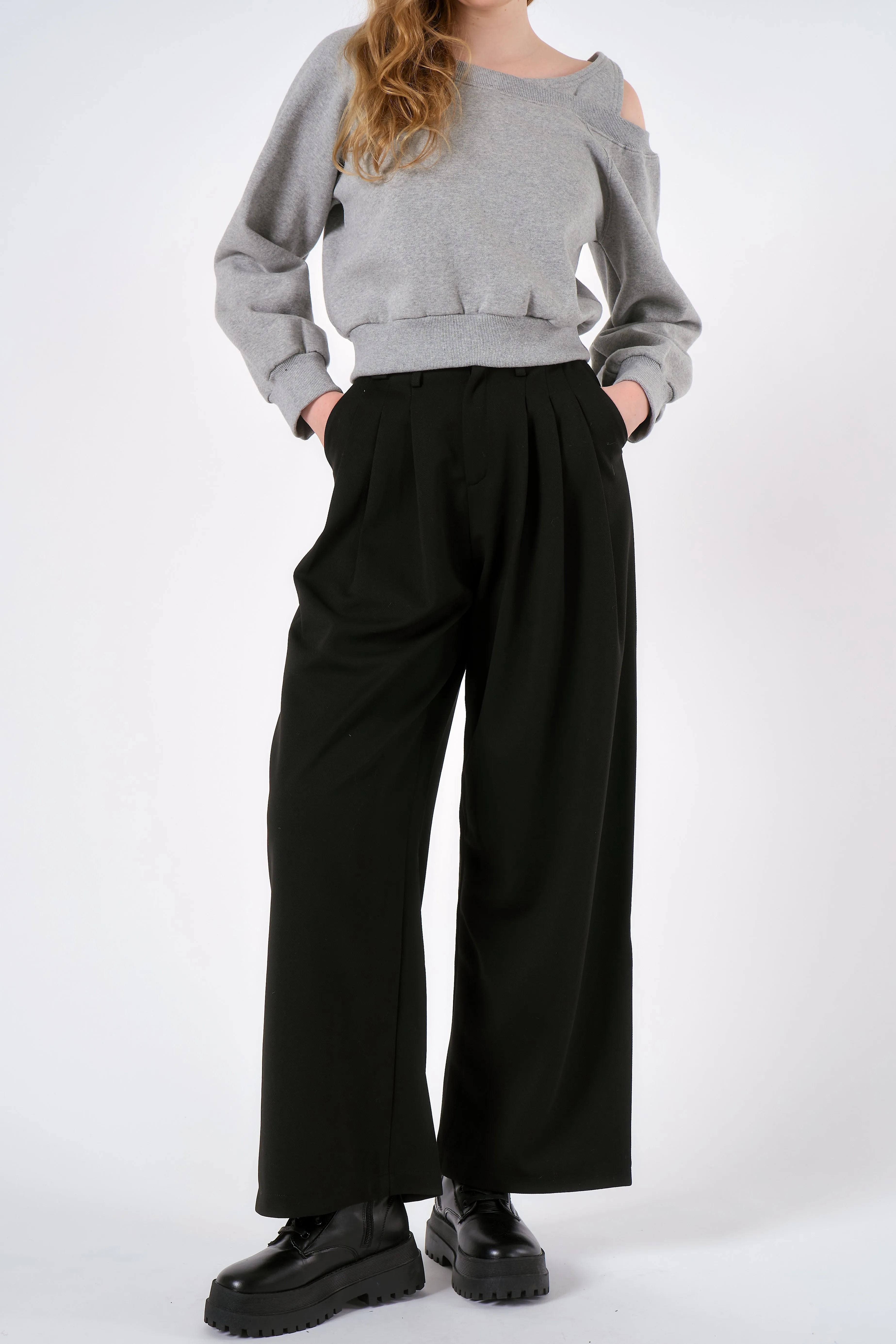 Jay Coldshoulder Sweatshirt sold by storets product image thumbnail 3