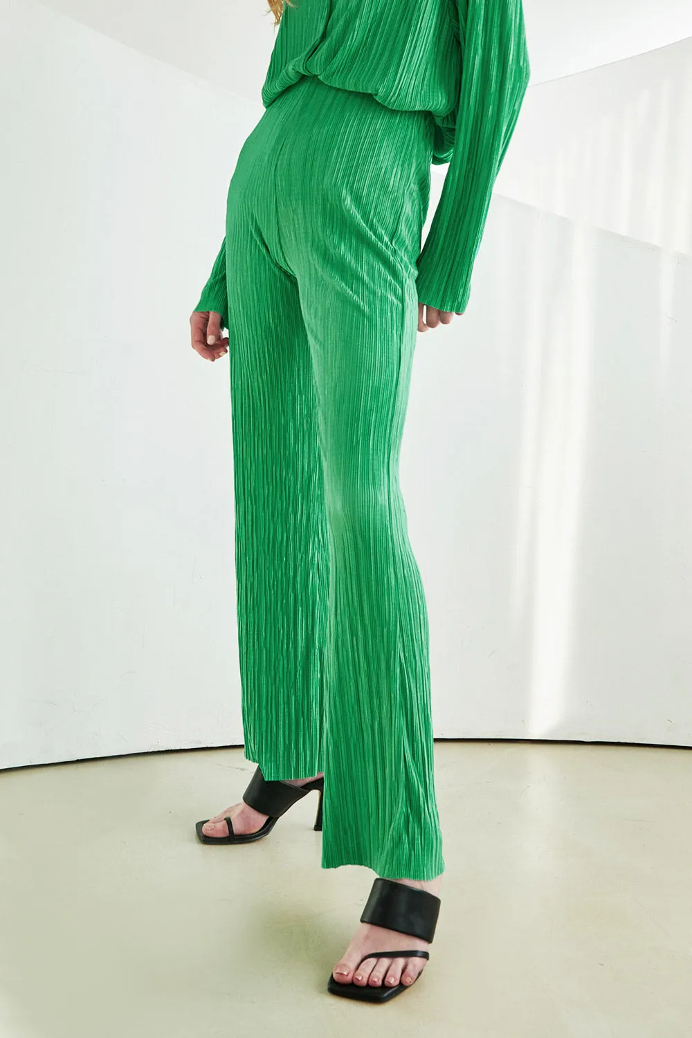 Maria Flared Leg Plisse Pants sold by storets product image thumbnail 3