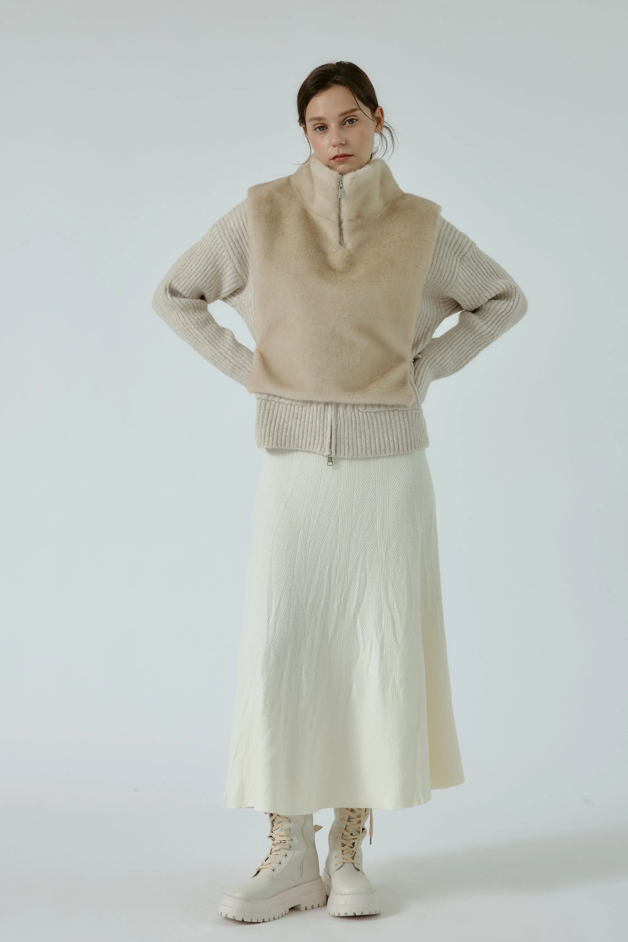 Layla Faux Fur Vest sold by storets product image thumbnail 5