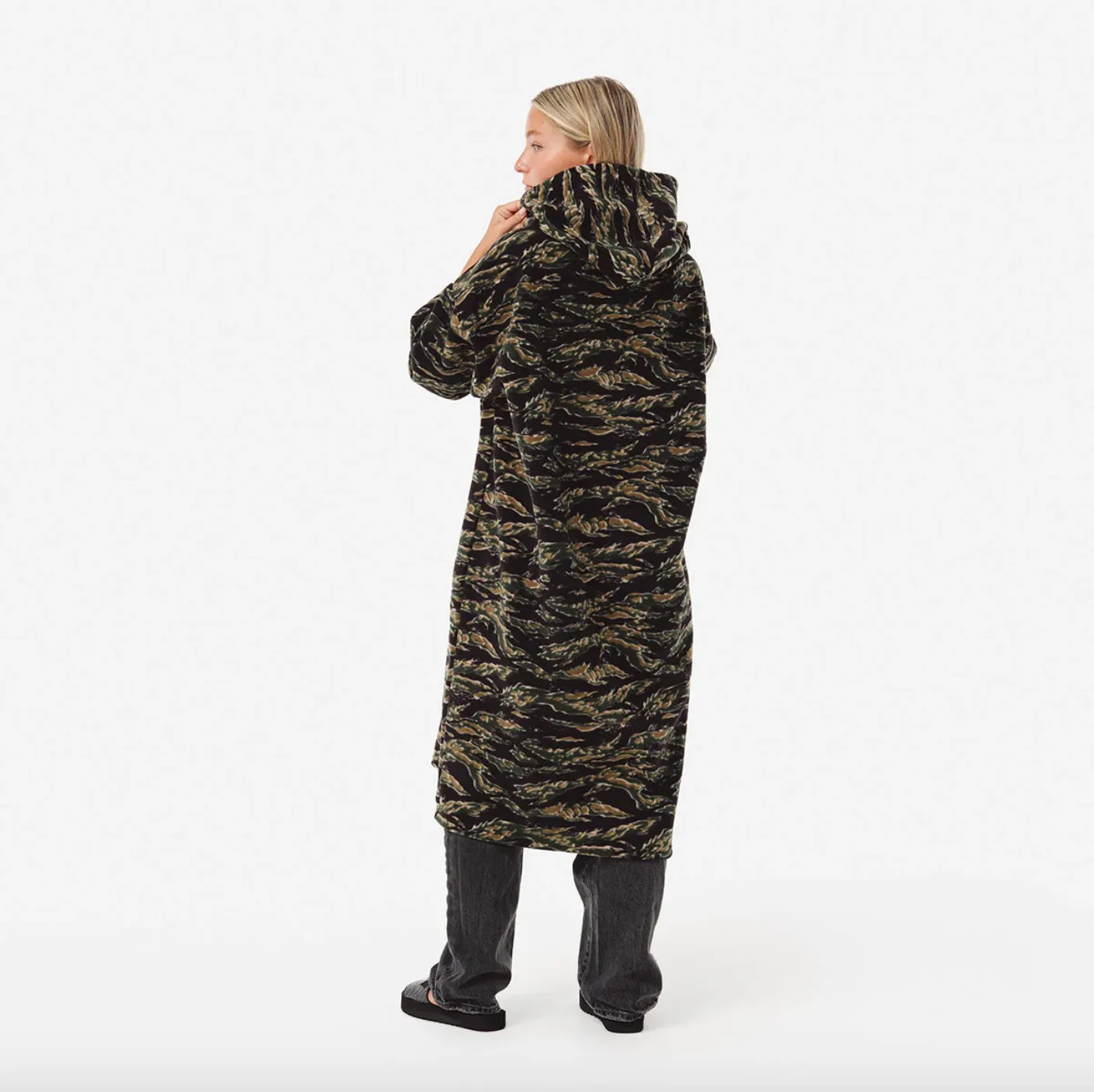 Slow Tide Major Everyday Fleece Poncho sold by Storm product image thumbnail 2