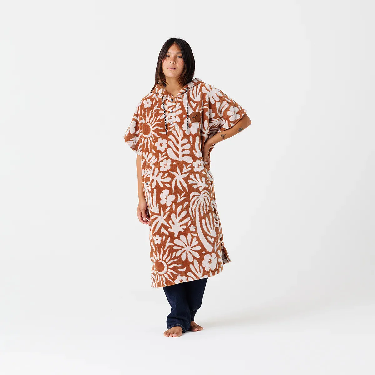 Slowtide Sunny Changing Poncho - Toast sold by Storm product image thumbnail 2