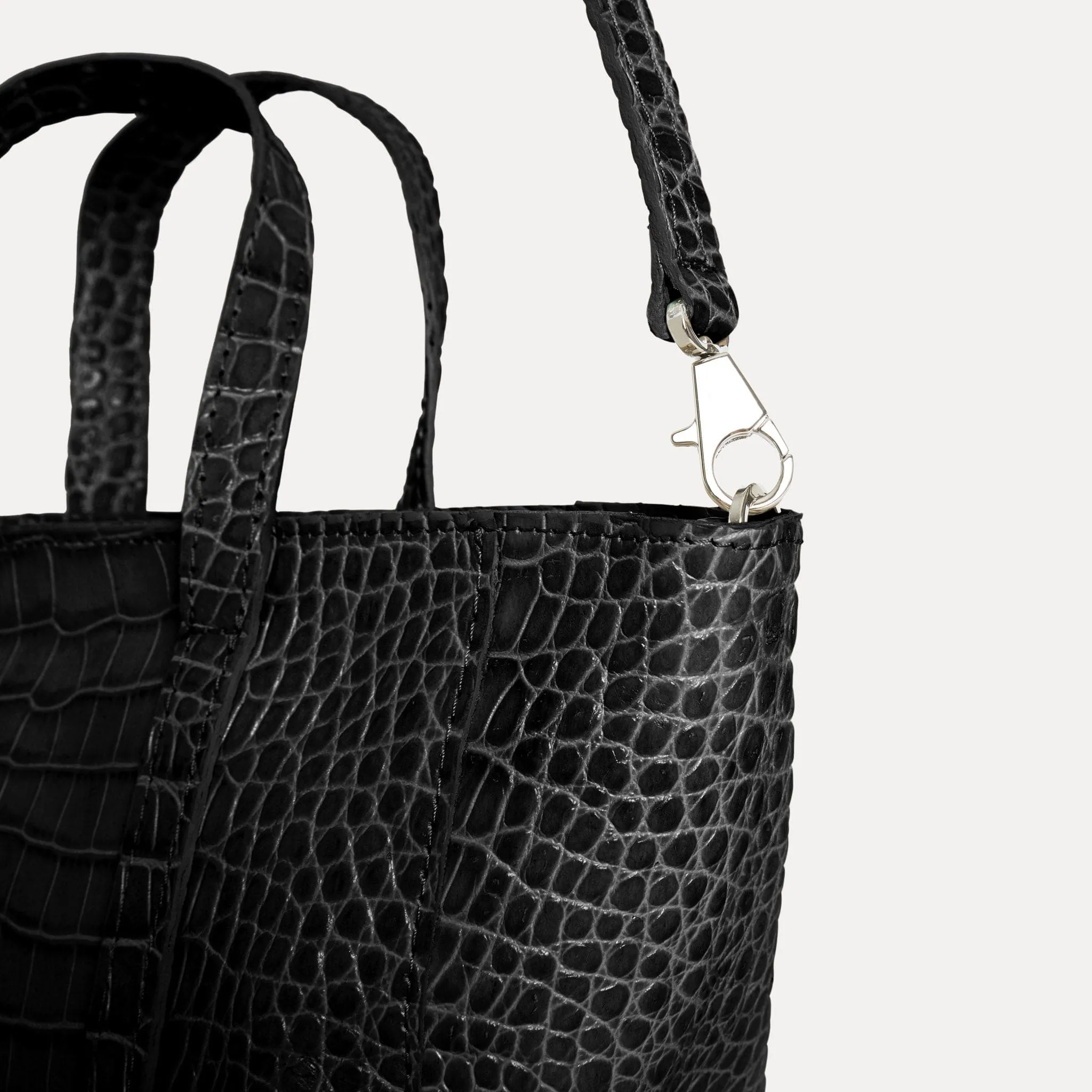Isla Handbag sold by Streets Ahead product image thumbnail 2