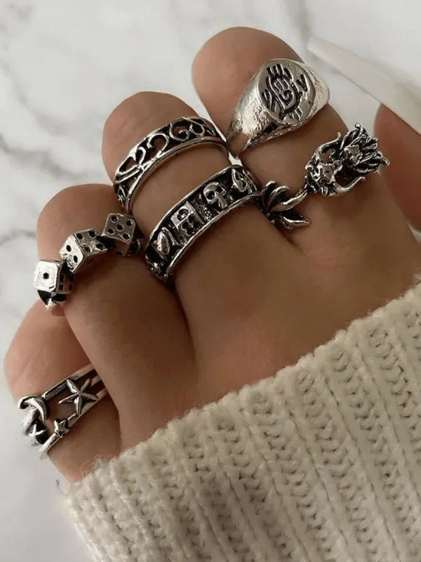 Vintage skull ring 6pcs sold by Streetwear Society
