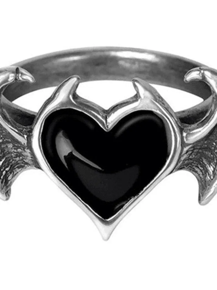 Gothic Heart Ring sold by Streetwear Society product image thumbnail 2