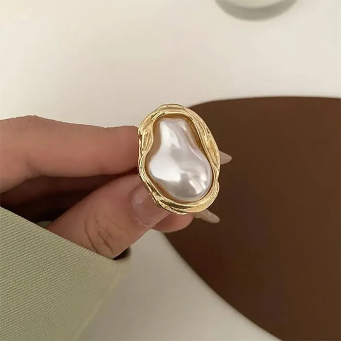 Baroque Aesthetic Pearl Ring sold by Streetwear Society product image thumbnail 3