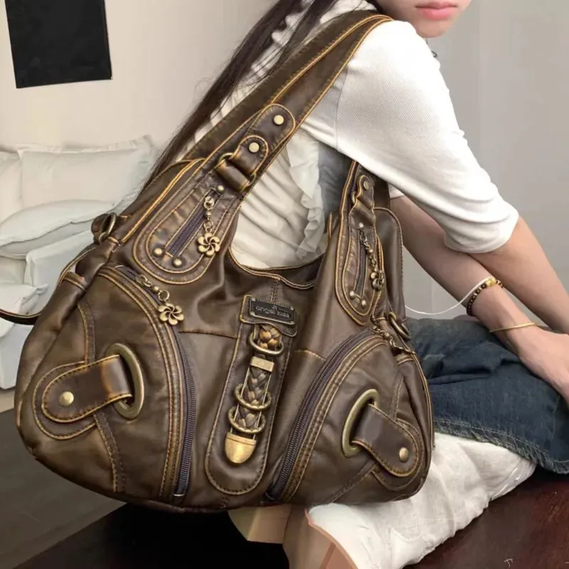 Vintage Y2K Brown Shoulder Bag    sold by Streetwear Society