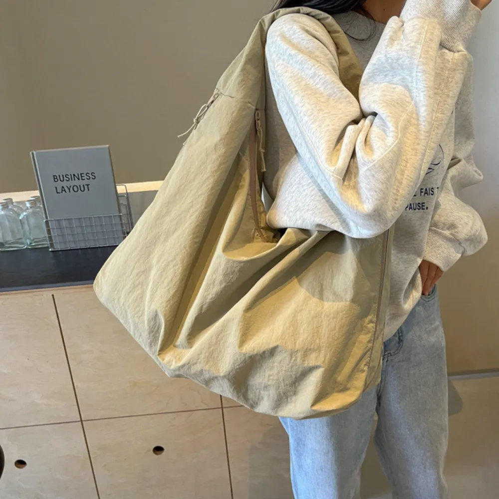 Joelys | Sac hobo grand format sold by Streetwear Society product image thumbnail 5