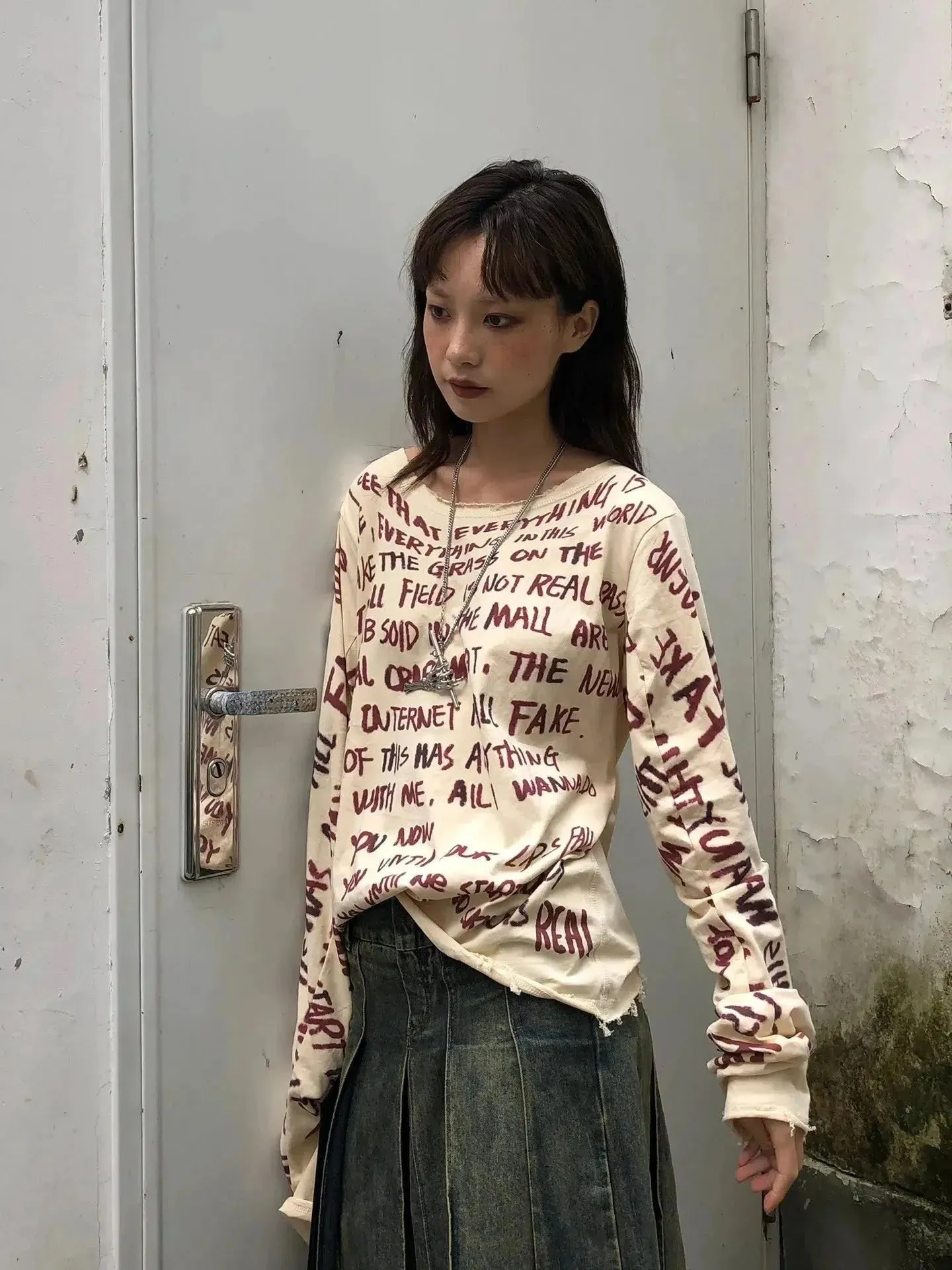 Grunge Text Print Top sold by Streetwear Society product image thumbnail 4