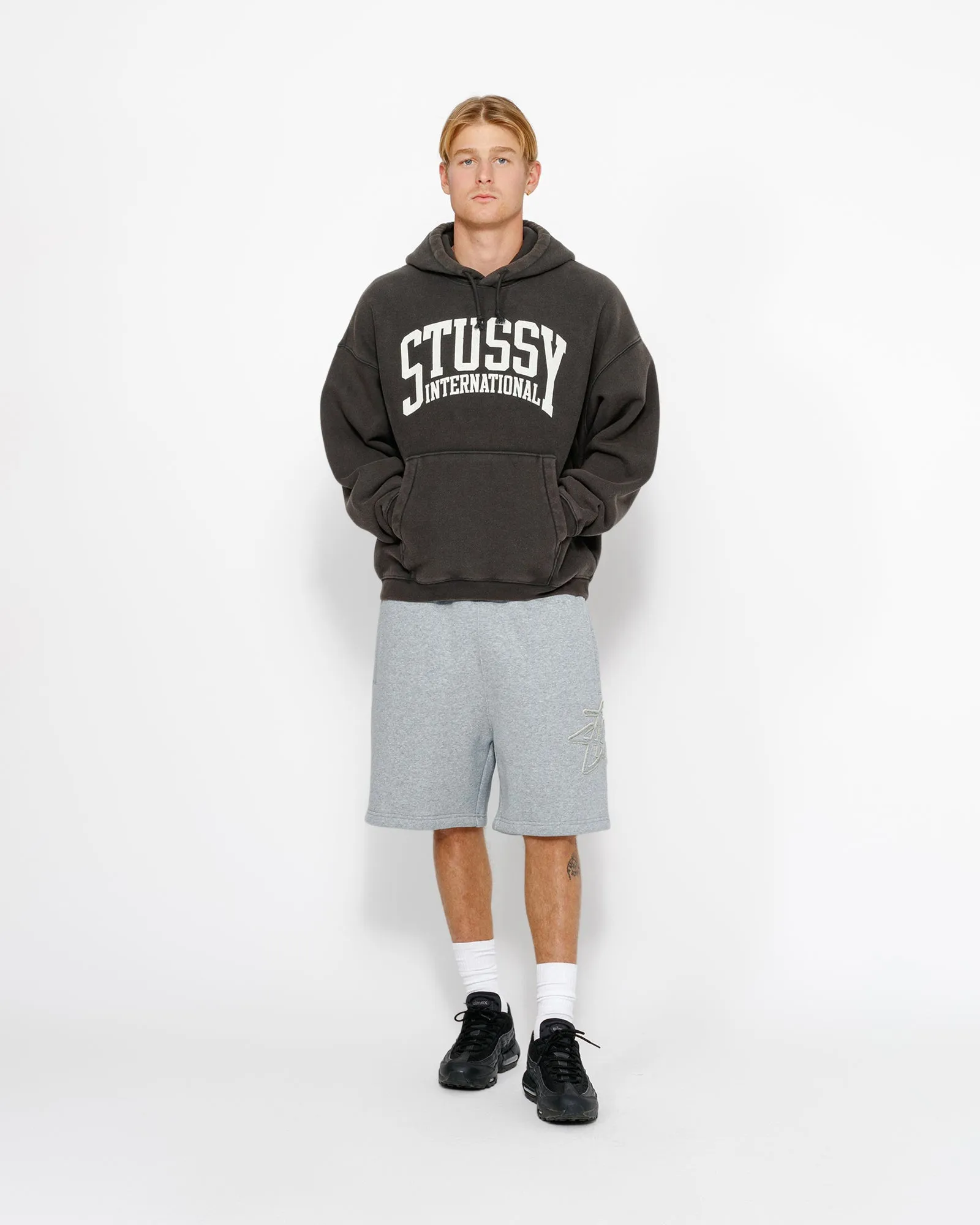FLEECE SHORT TONAL APPLIQUE | Parallel