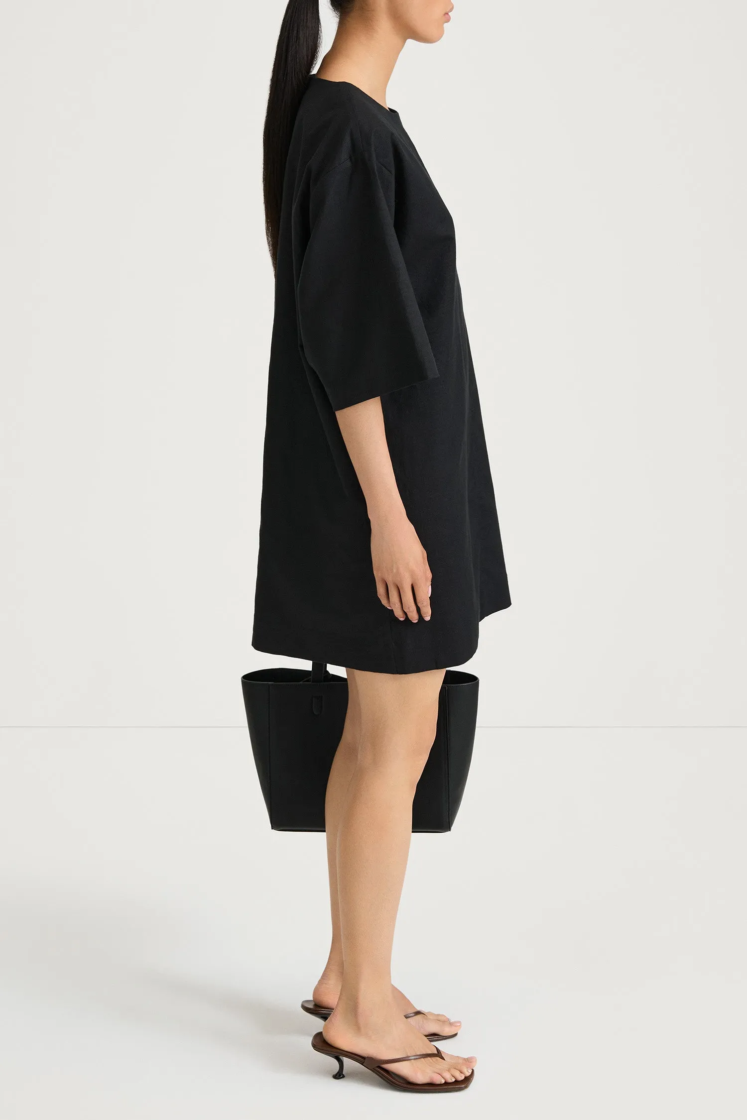 SINI DRESS - BLACK sold by Stylein product image thumbnail 4