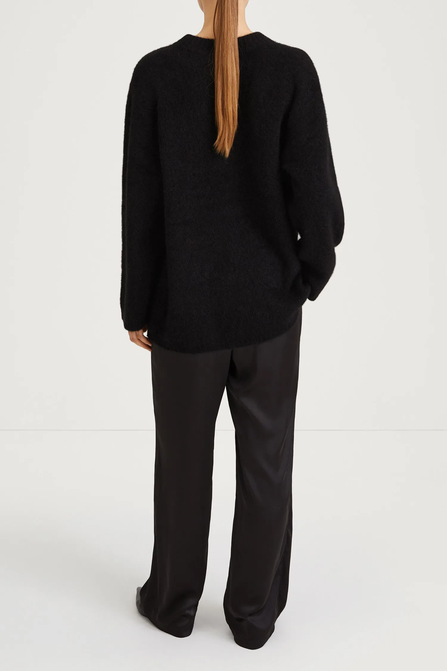 NOEMI PLAIN SWEATER - BLACK sold by Stylein product image thumbnail 5