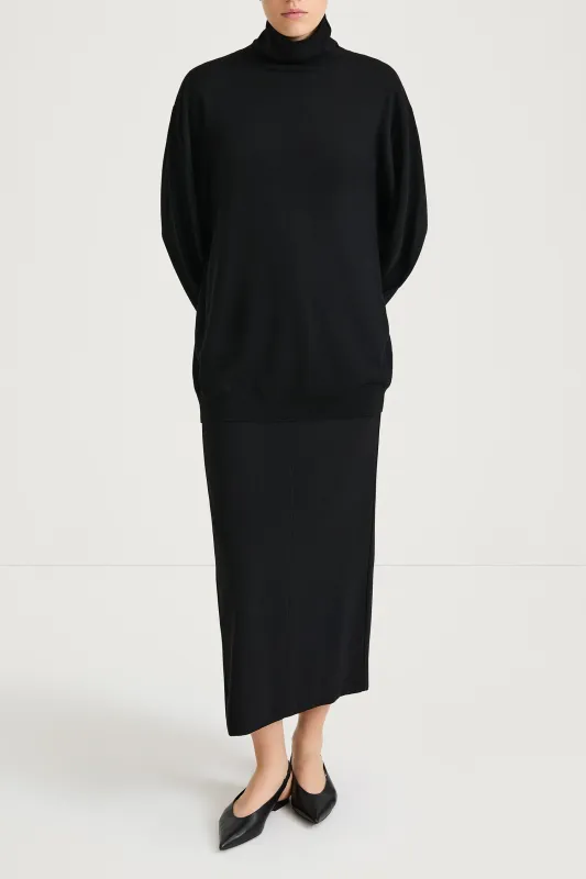 HARLEEN SWEATER- BLACK made by Stylein