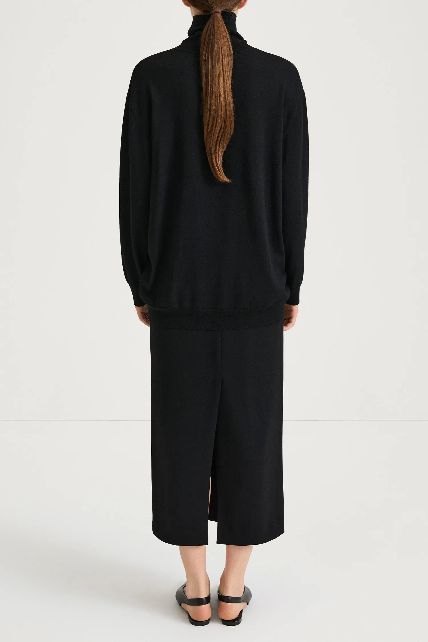 HARLEEN SWEATER- BLACK sold by Stylein product image thumbnail 4