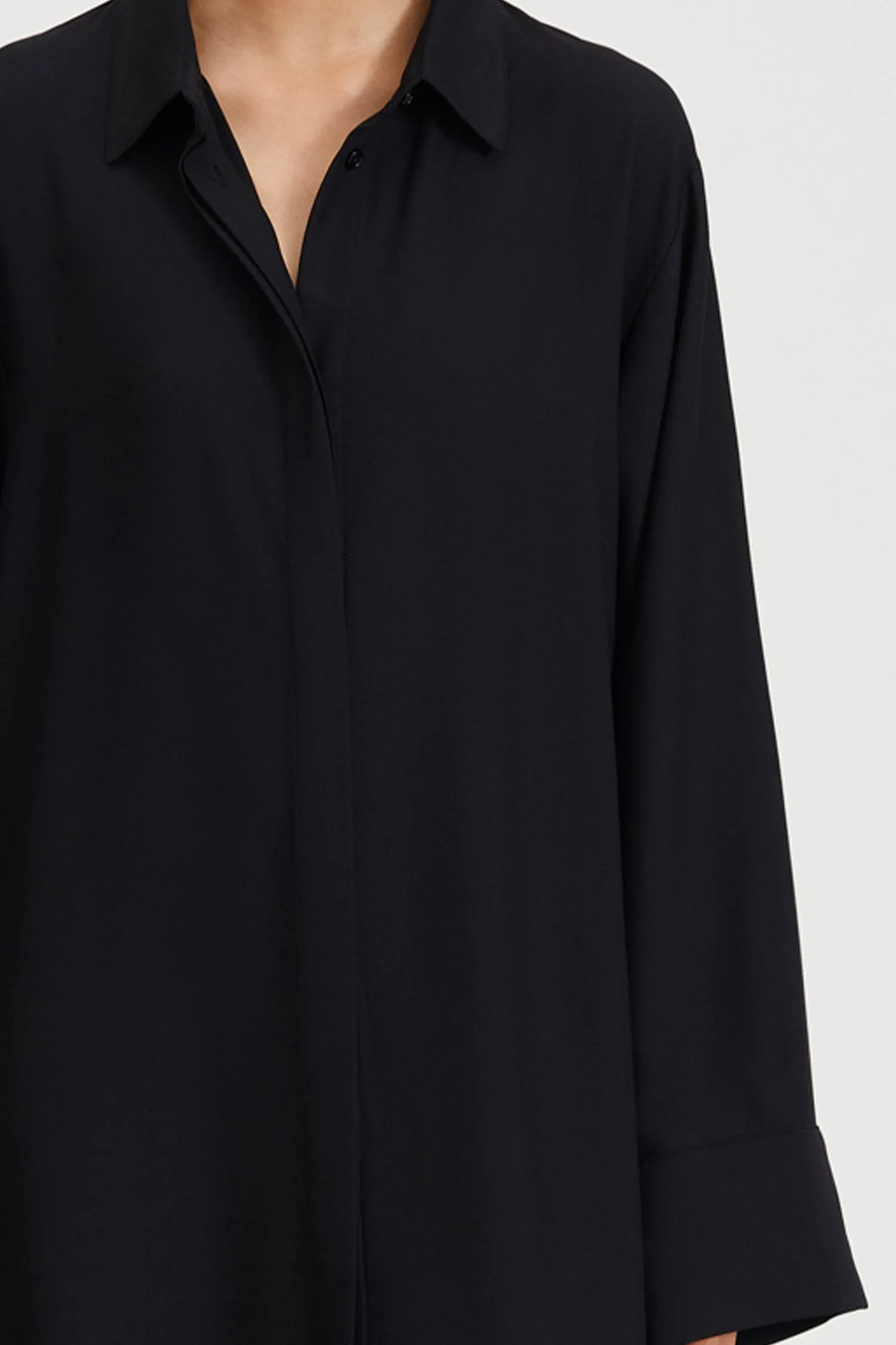 MONTORIO DRESS - BLACK sold by Stylein product image thumbnail 5