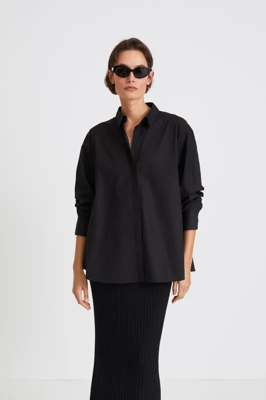 JEANNE SHIRT - BLACK made by Stylein