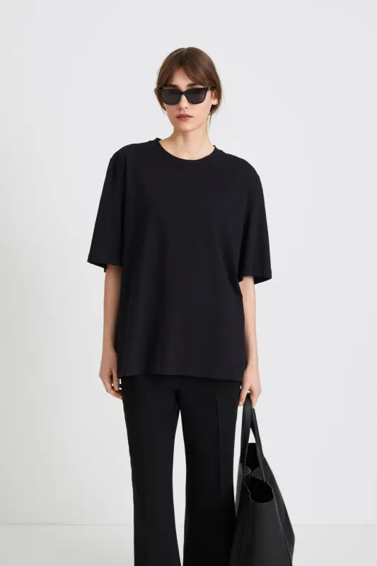 JIM T-SHIRT - BLACK made by Stylein