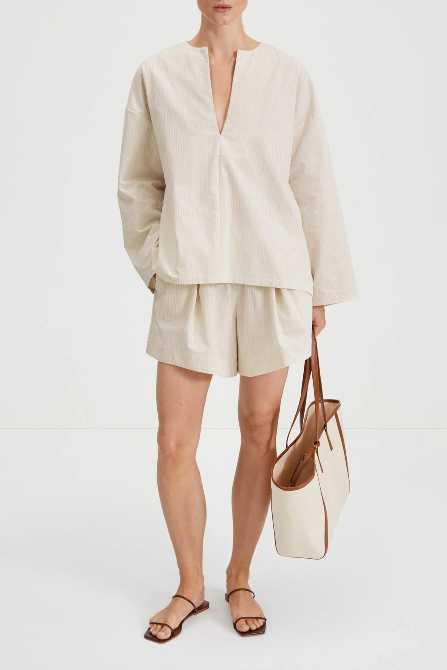 MOJO SHORTS - BEIGE STRIPE sold by Stylein