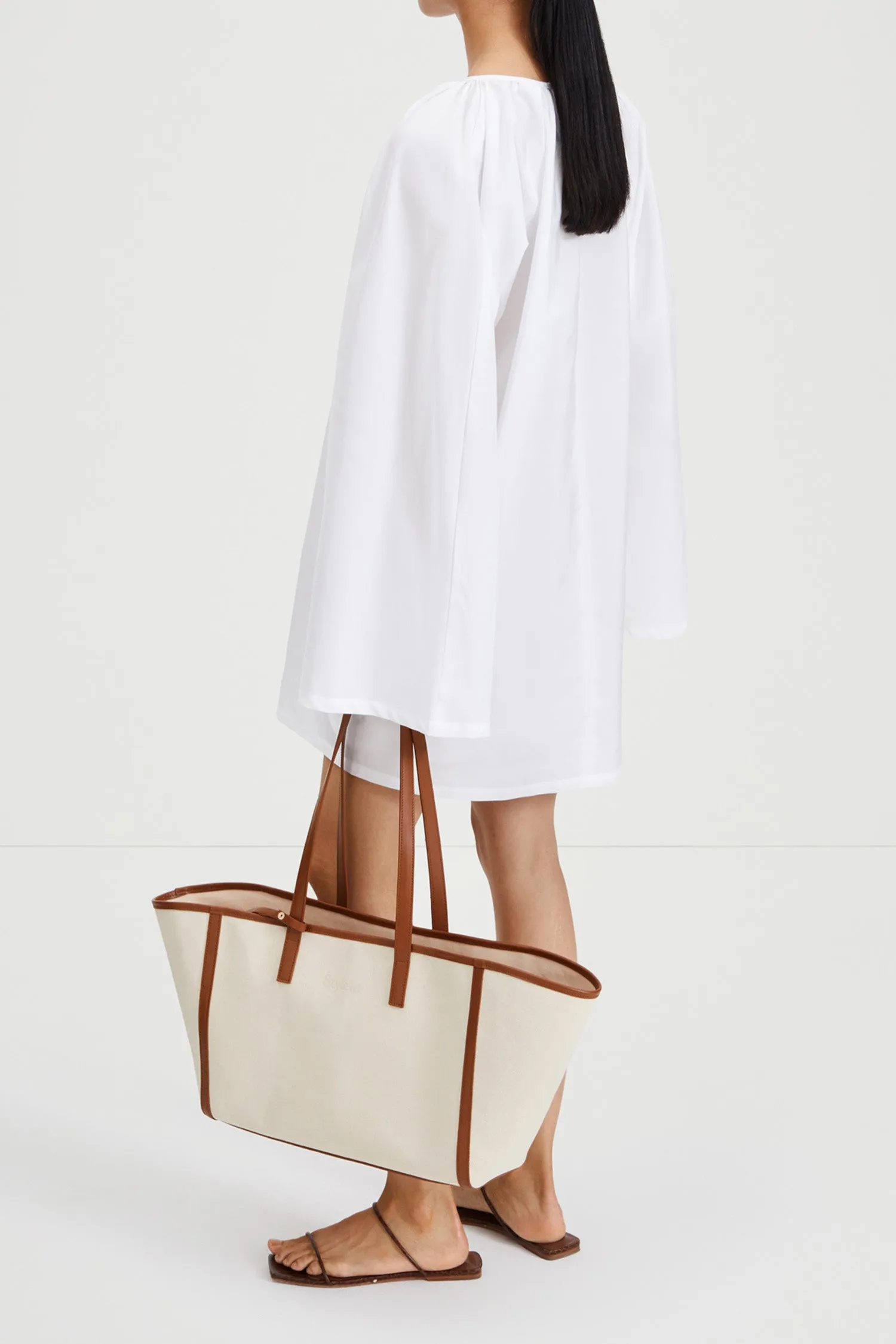 JUNI DRESS - WHITE sold by Stylein product image thumbnail 4