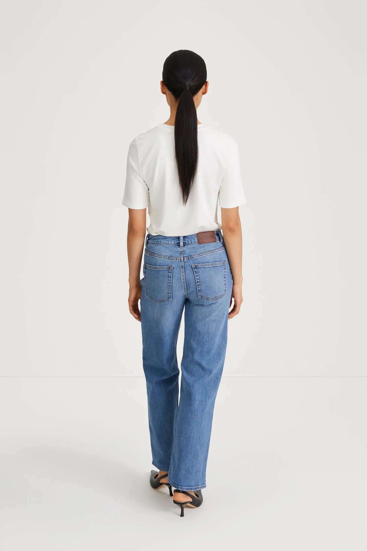 CLASSIC MID-WAIST DENIM - KENDALL ORIGINAL BLUE sold by Stylein product image thumbnail 4