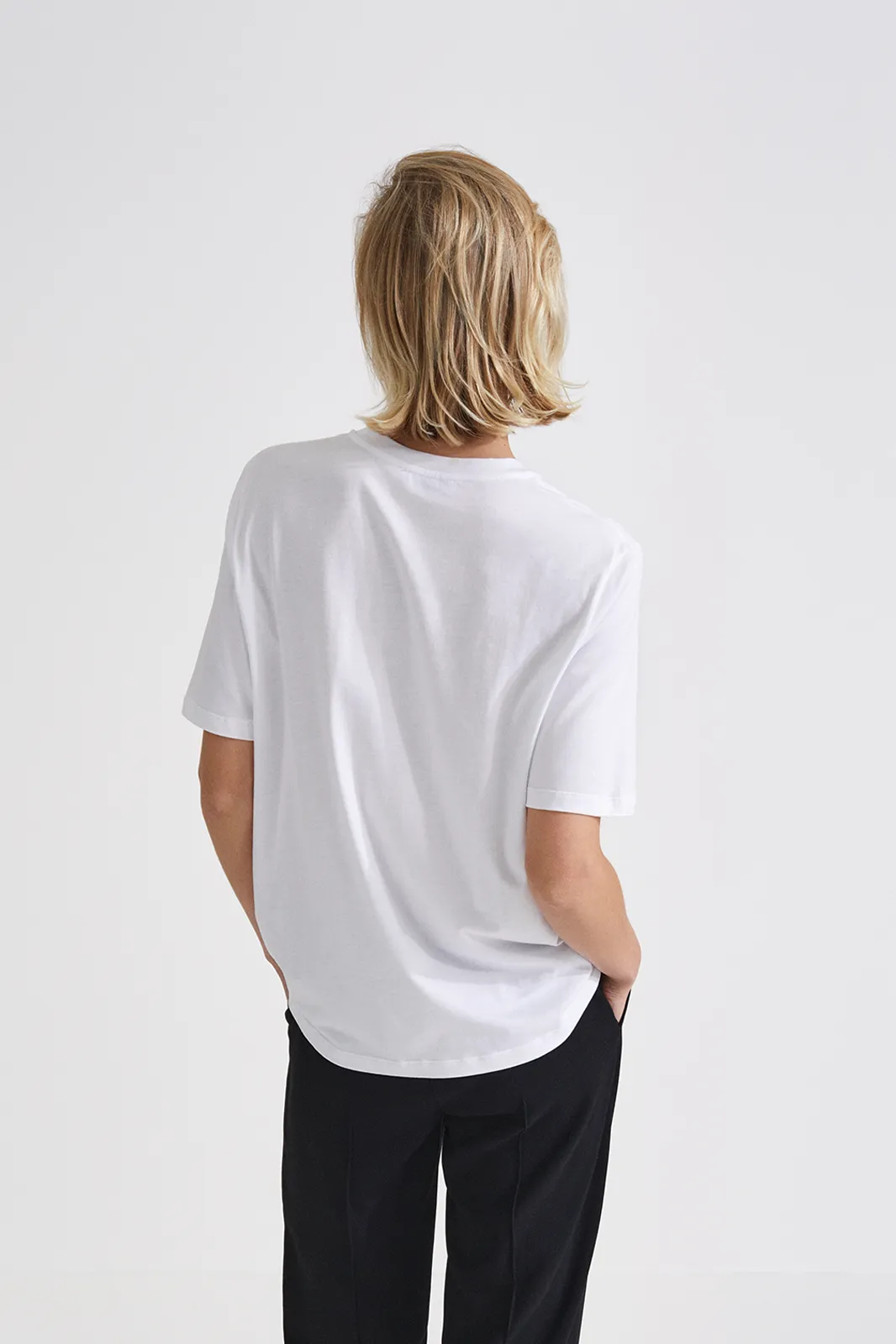 JANA PLAIN T-SHIRT - WHITE sold by Stylein product image thumbnail 3