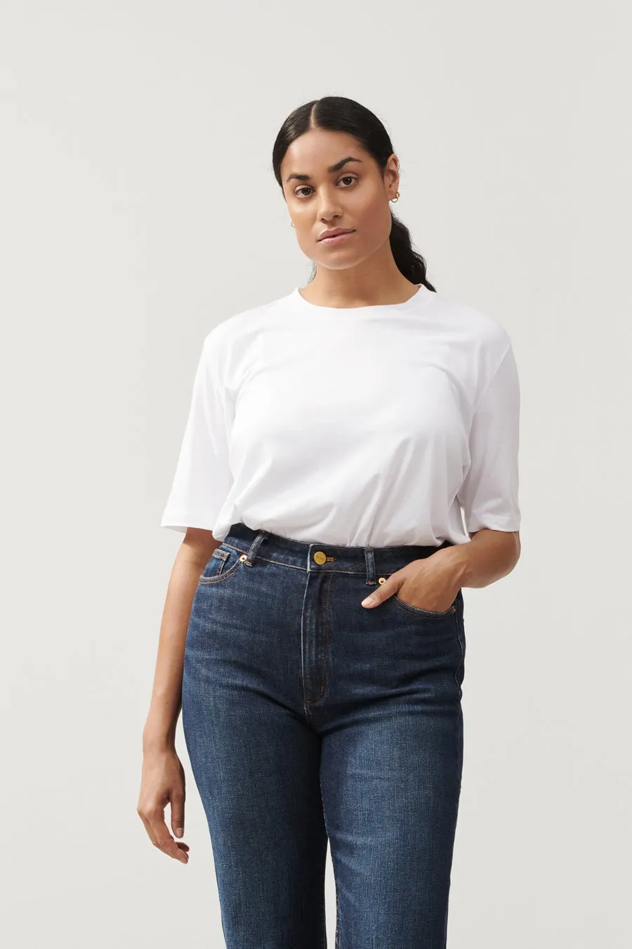 JANA PLAIN T-SHIRT - WHITE sold by Stylein product image thumbnail 5