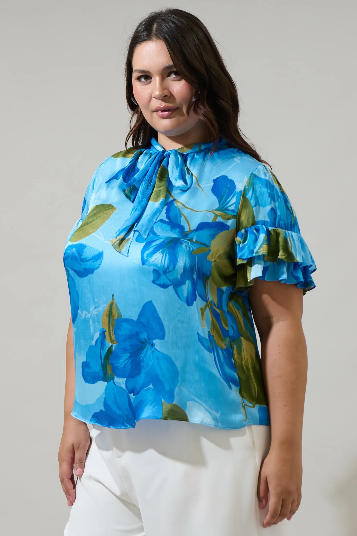 Neiva Floral Tie Neck Bianca Blouse Curve sold by Sugarlips product image thumbnail 3