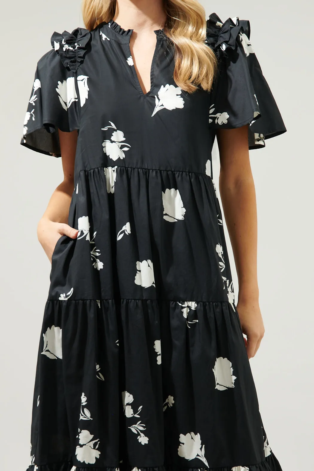 Fleur Noir Escondido Tiered Shift Midi Dress sold by Sugarlips product image thumbnail 5