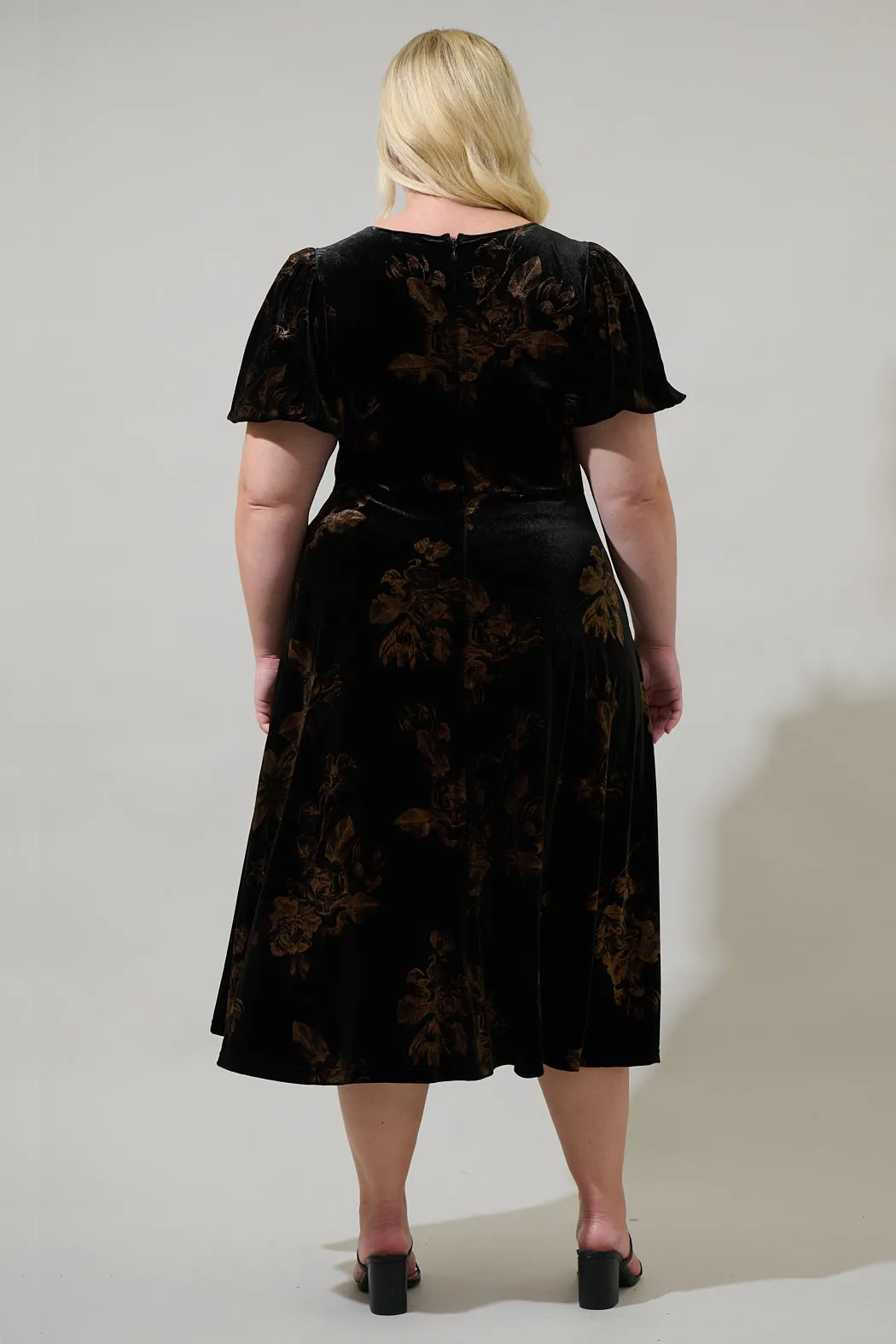 Ace Floral Abrina Velvet Midi Dress Curve sold by Sugarlips product image thumbnail 2