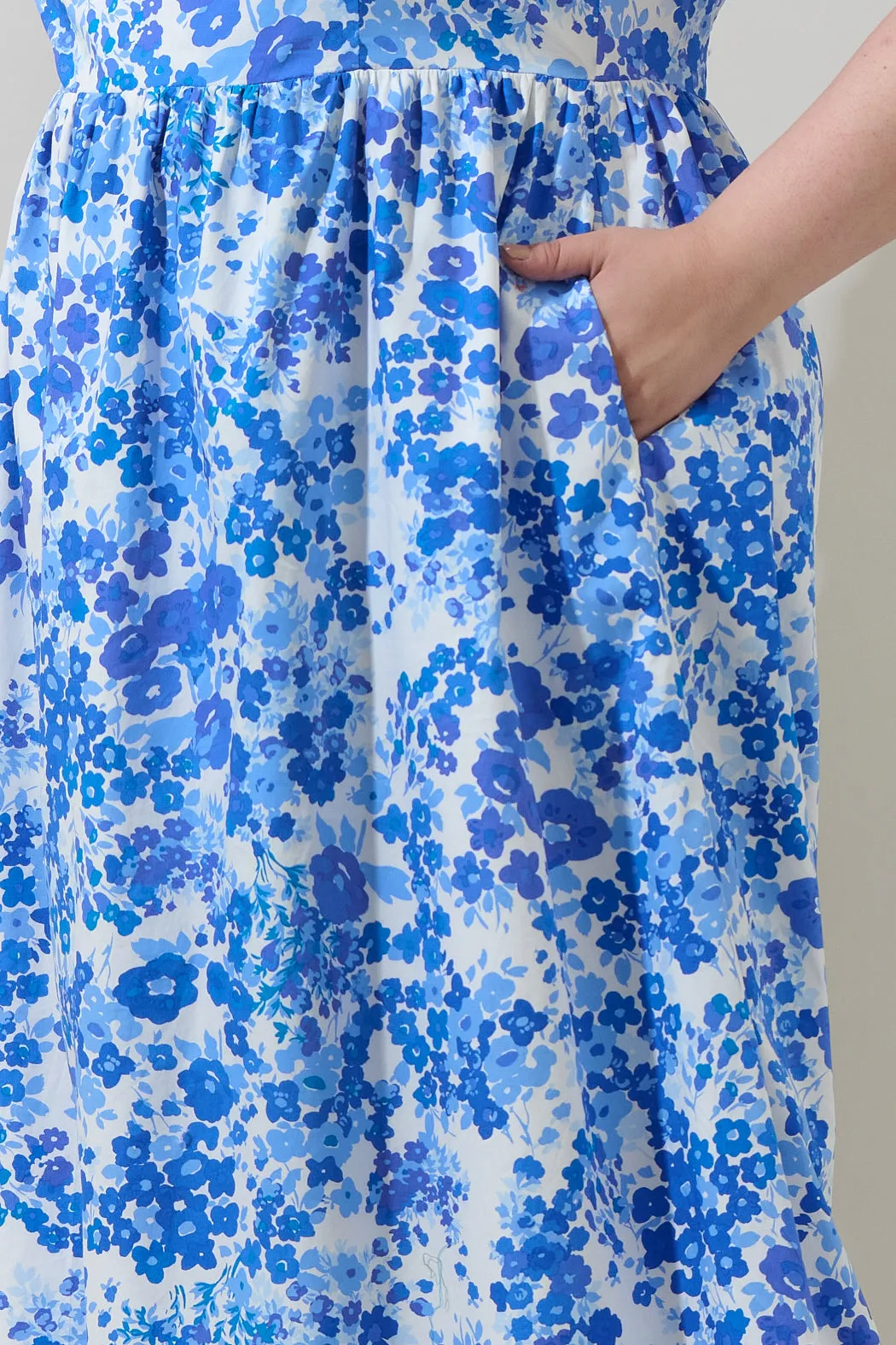 Carli Floral Alessi Puff Sleeve Midi Dress Curve sold by Sugarlips product image thumbnail 4