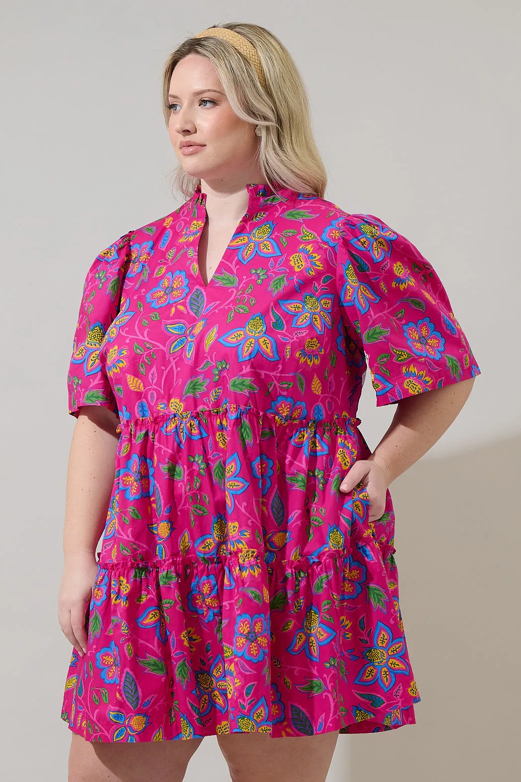 Signy Floral Dixie Split Neck Shift Dress Curve sold by Sugarlips product image thumbnail 3