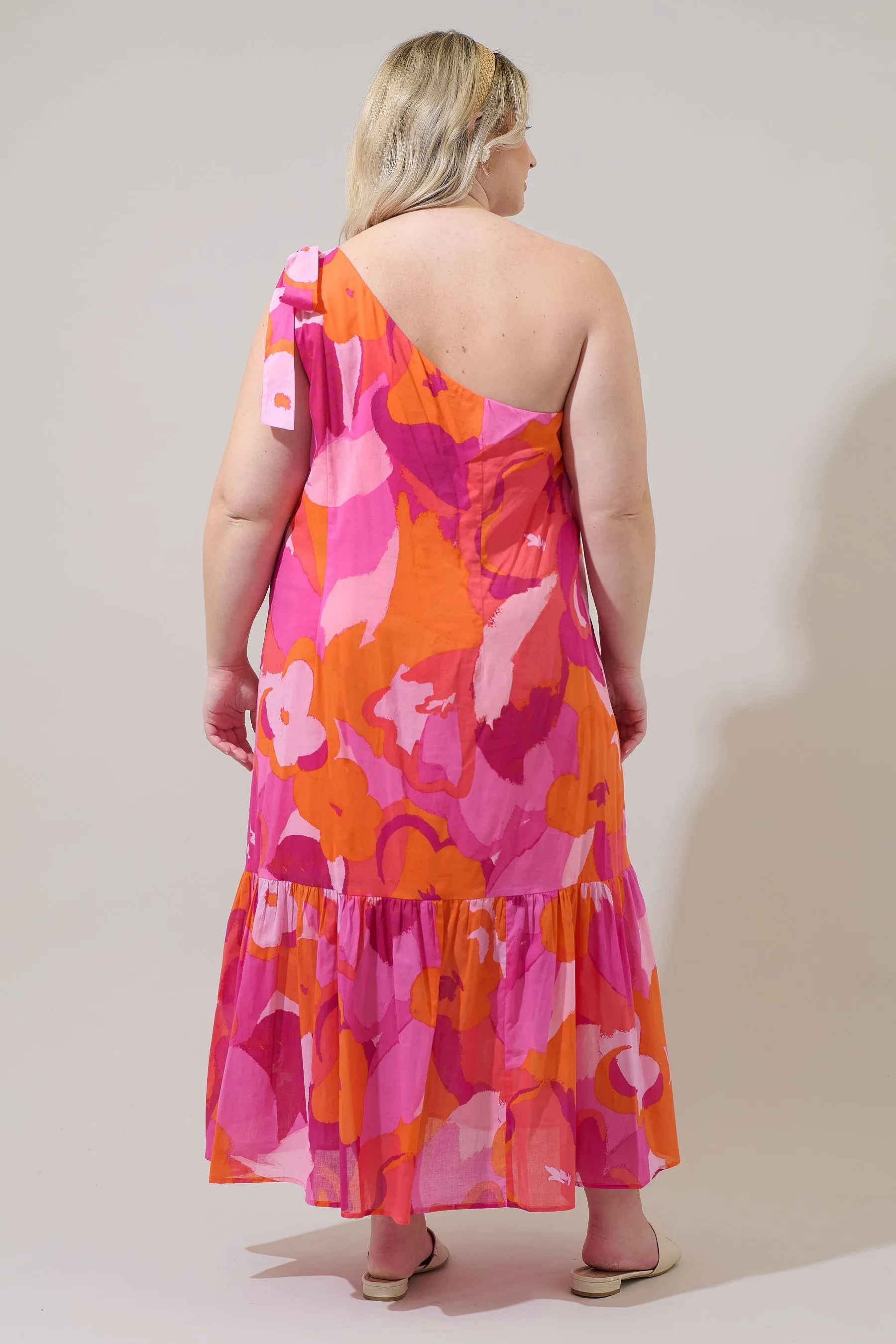 Merim Floral Nicol One Shoulder Maxi Dress Curve sold by Sugarlips product image thumbnail 2