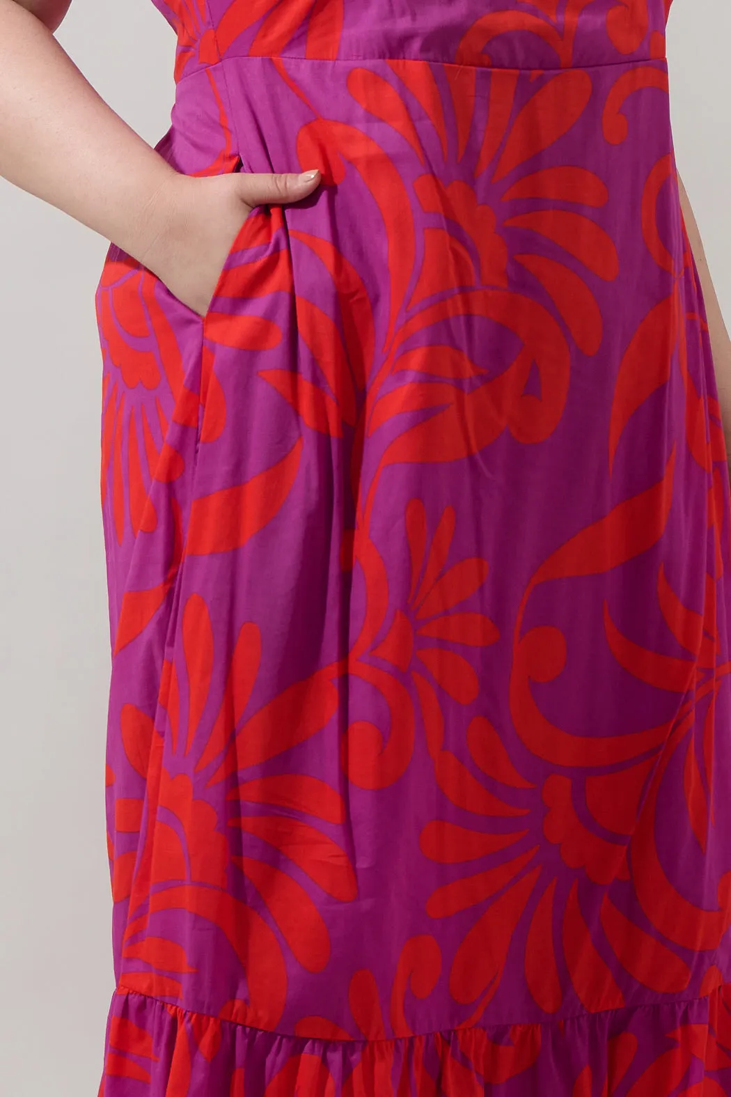Arona Floral Xena Maxi Dress Curve sold by Sugarlips product image thumbnail 4