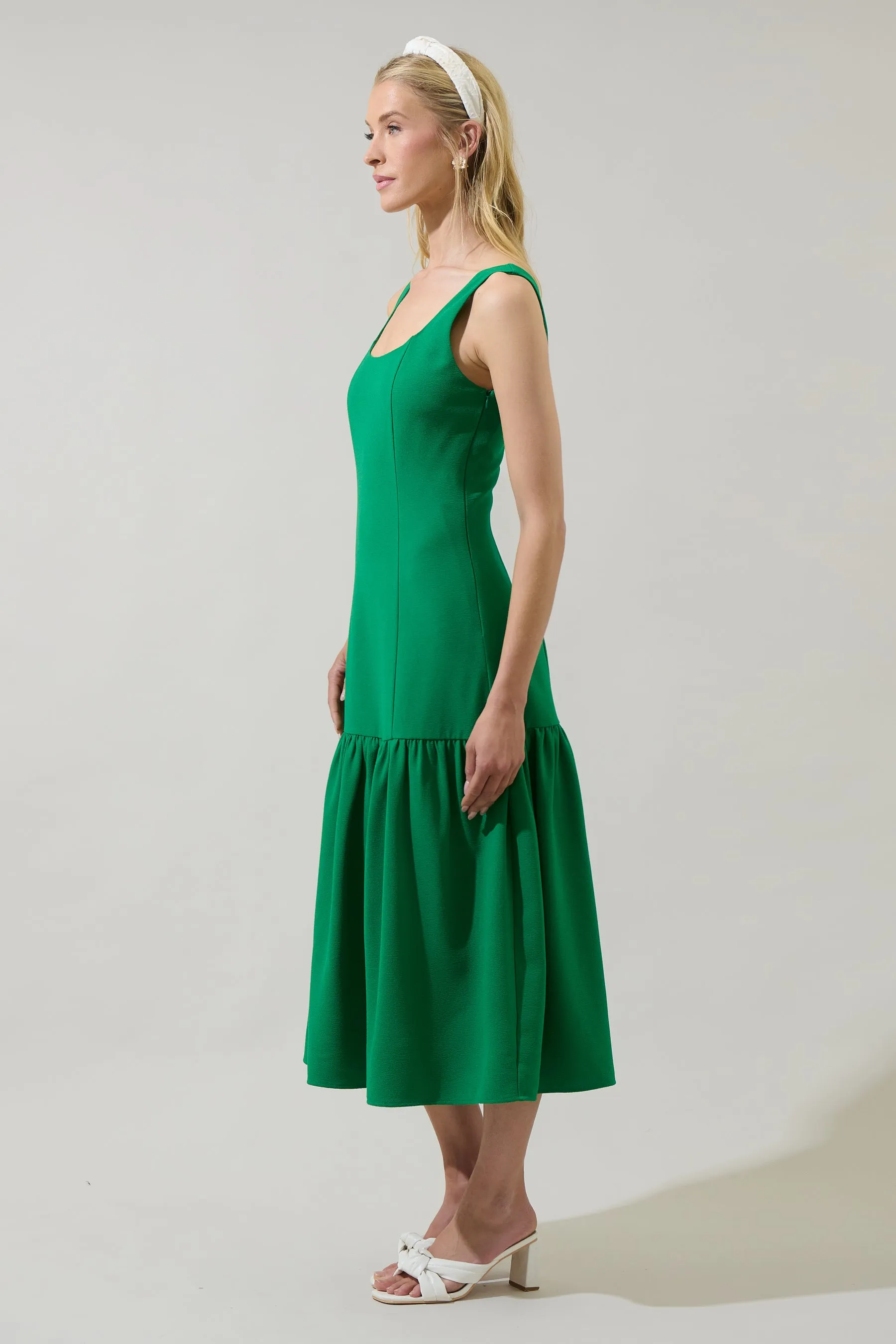 Briella Sleeveless Midi Dress sold by Sugarlips product image thumbnail 3