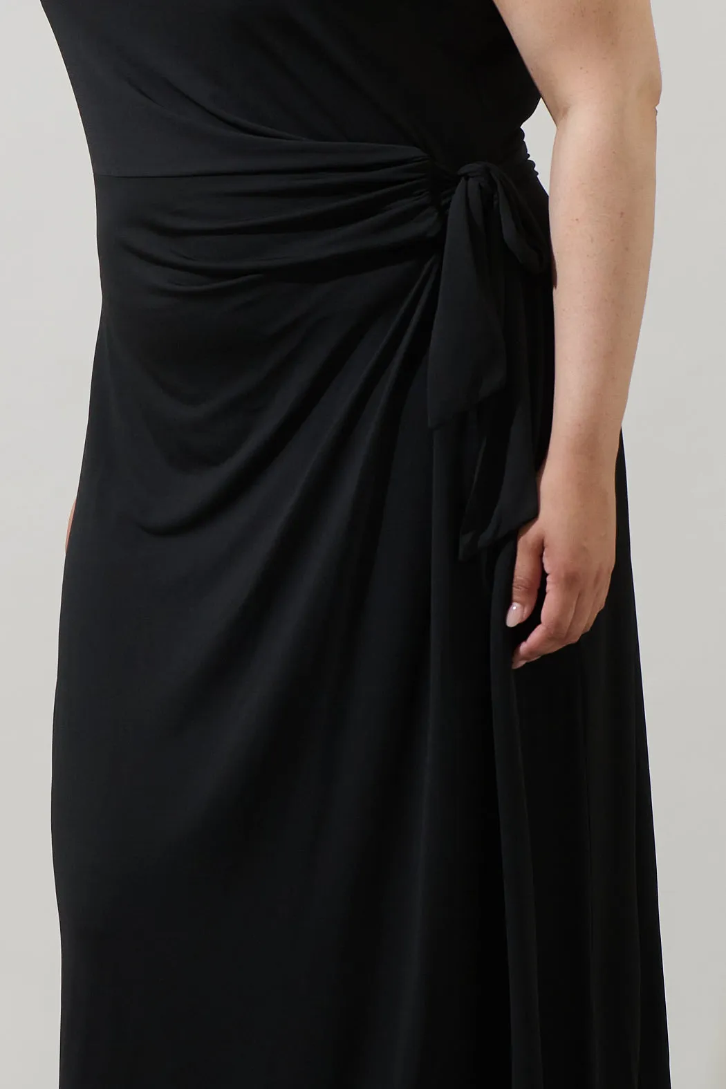 Amary Knit Midi Dress Curve sold by Sugarlips product image thumbnail 4