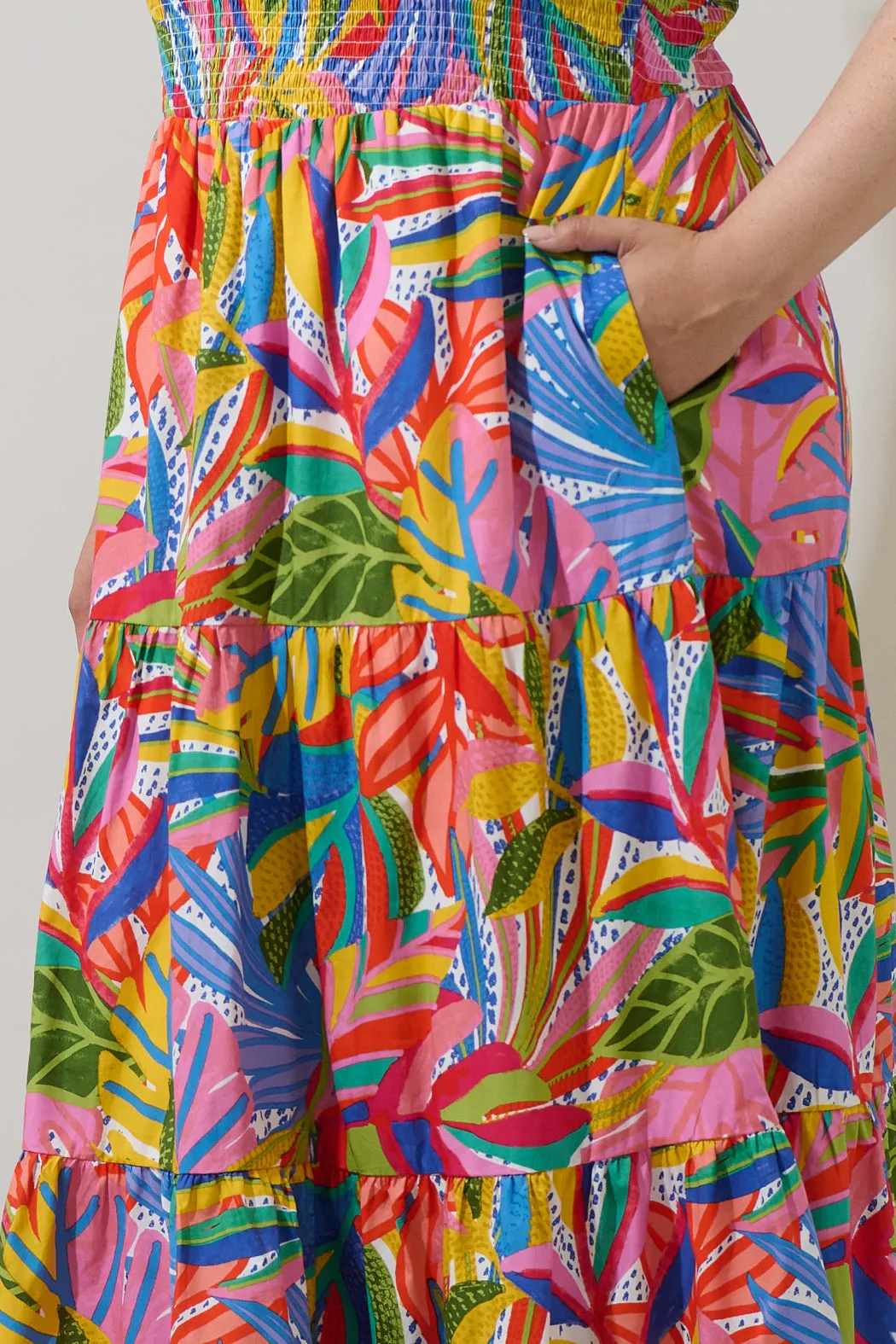 New Guinea Sunfire Tiered Midi Dress Curve sold by Sugarlips product image thumbnail 4