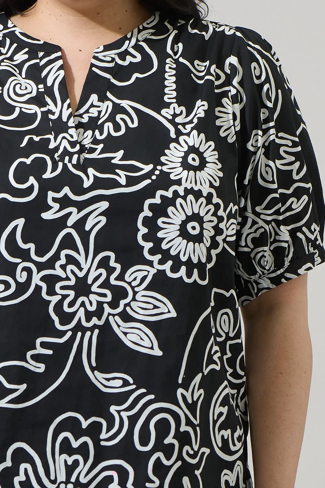 Haylie Floral Neli Split Neck Top Curve sold by Sugarlips product image thumbnail 5