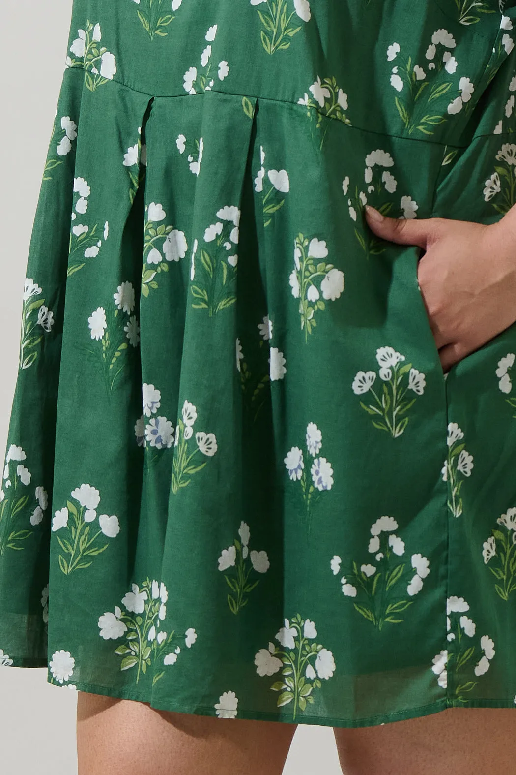 Kestrel Floral Fawna Shift Mini Dress Curve sold by Sugarlips product image thumbnail 5