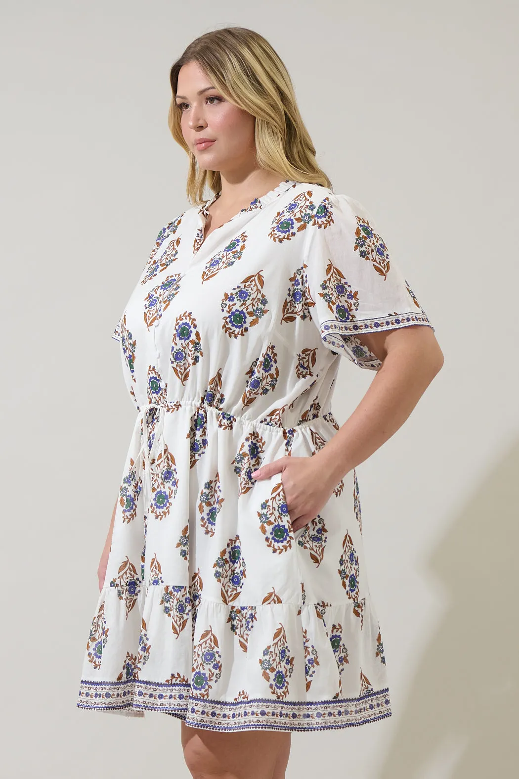 Rennie Floral Warna Shift Mini Dress Curve sold by Sugarlips product image thumbnail 3