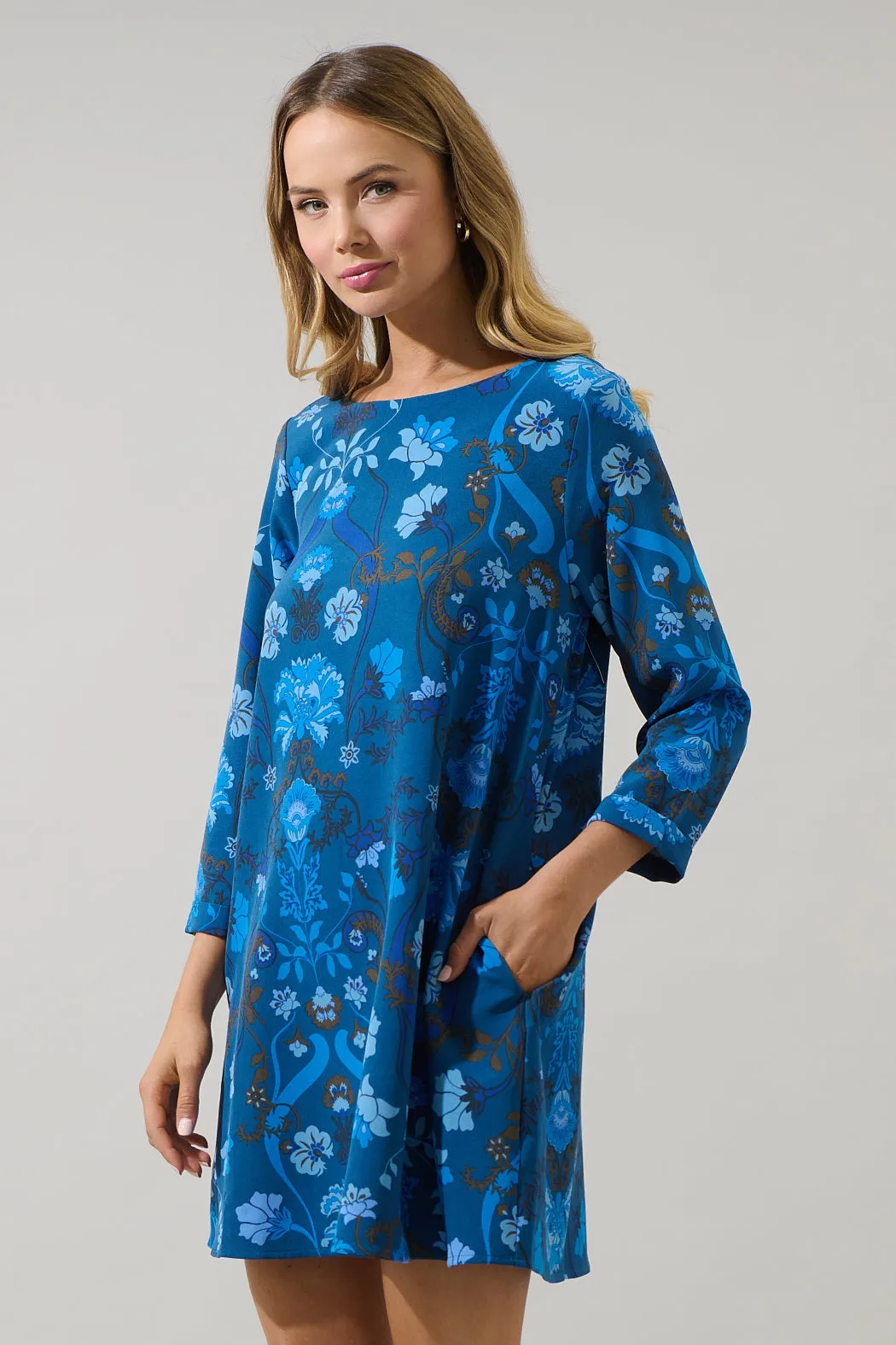 Palmate Floral Lonna Shift Mini Dress sold by Sugarlips product image thumbnail 4