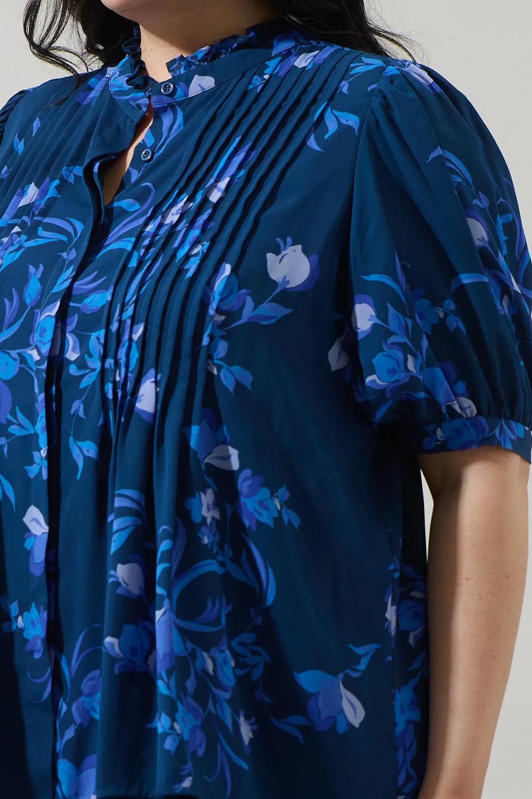 Niva Floral Elysia Pleated Blouse Curve sold by Sugarlips product image thumbnail 5