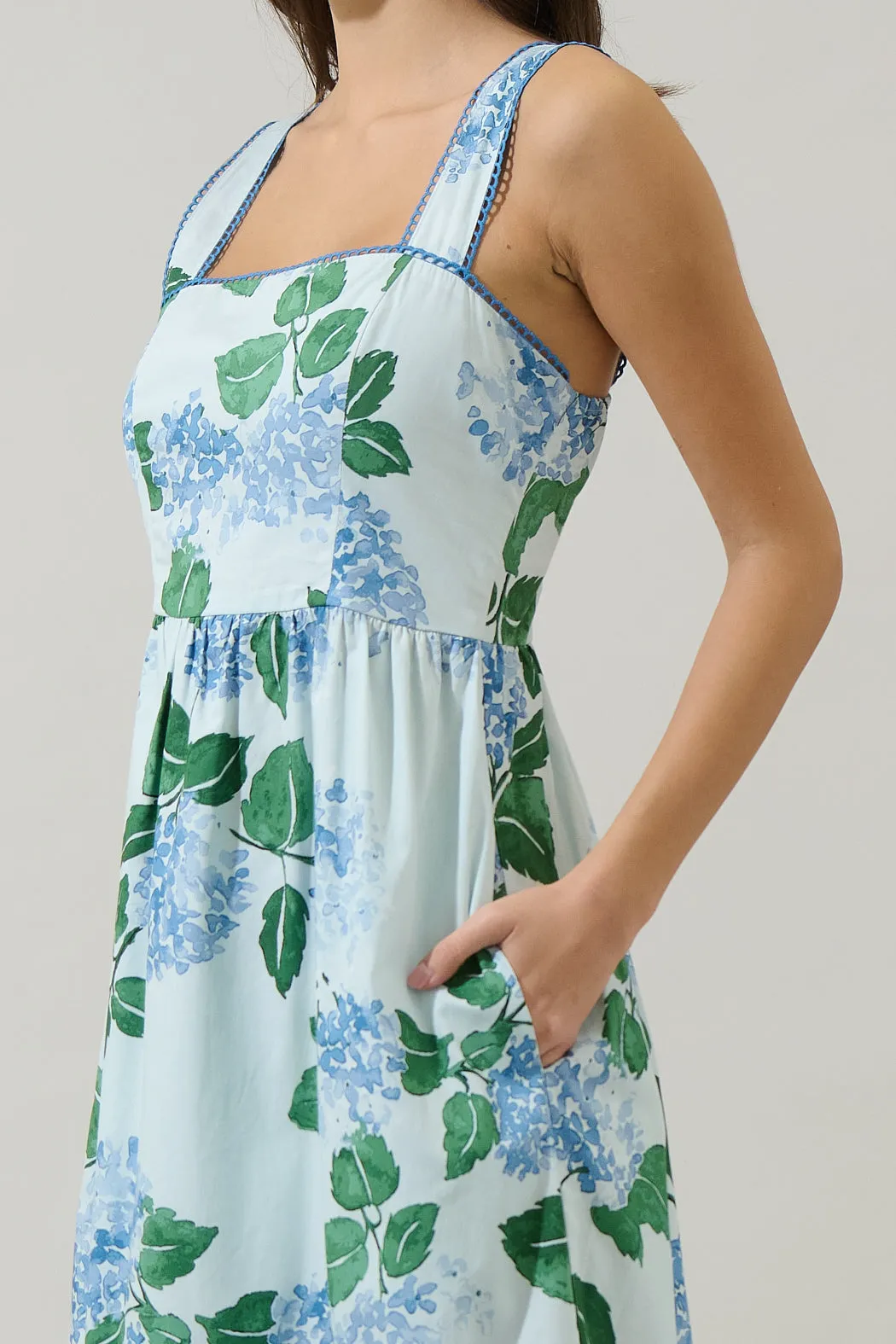 Mirla Floral Krisy Sleeveless Maxi Dress sold by Sugarlips product image thumbnail 4