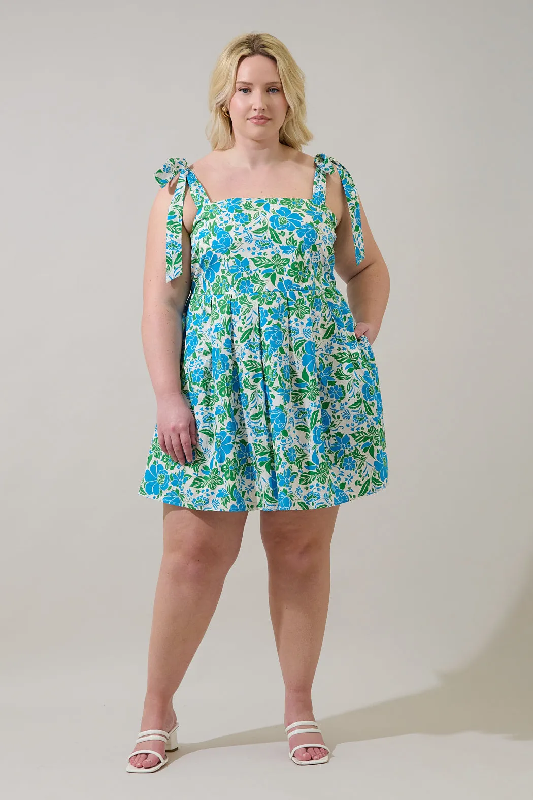 Bivore Floral Gracia Pleated Mini Dress Curve sold by Sugarlips product image thumbnail 4