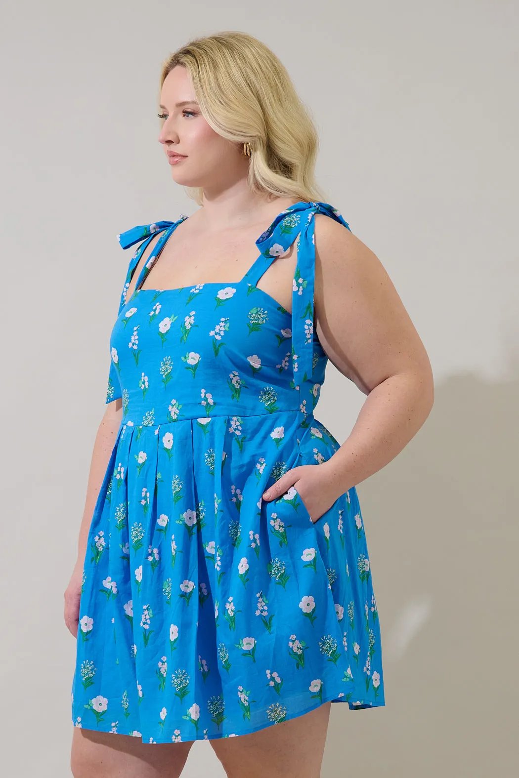 Jazleen Floral Gracia Pleated Mini Dress Curve sold by Sugarlips product image thumbnail 3