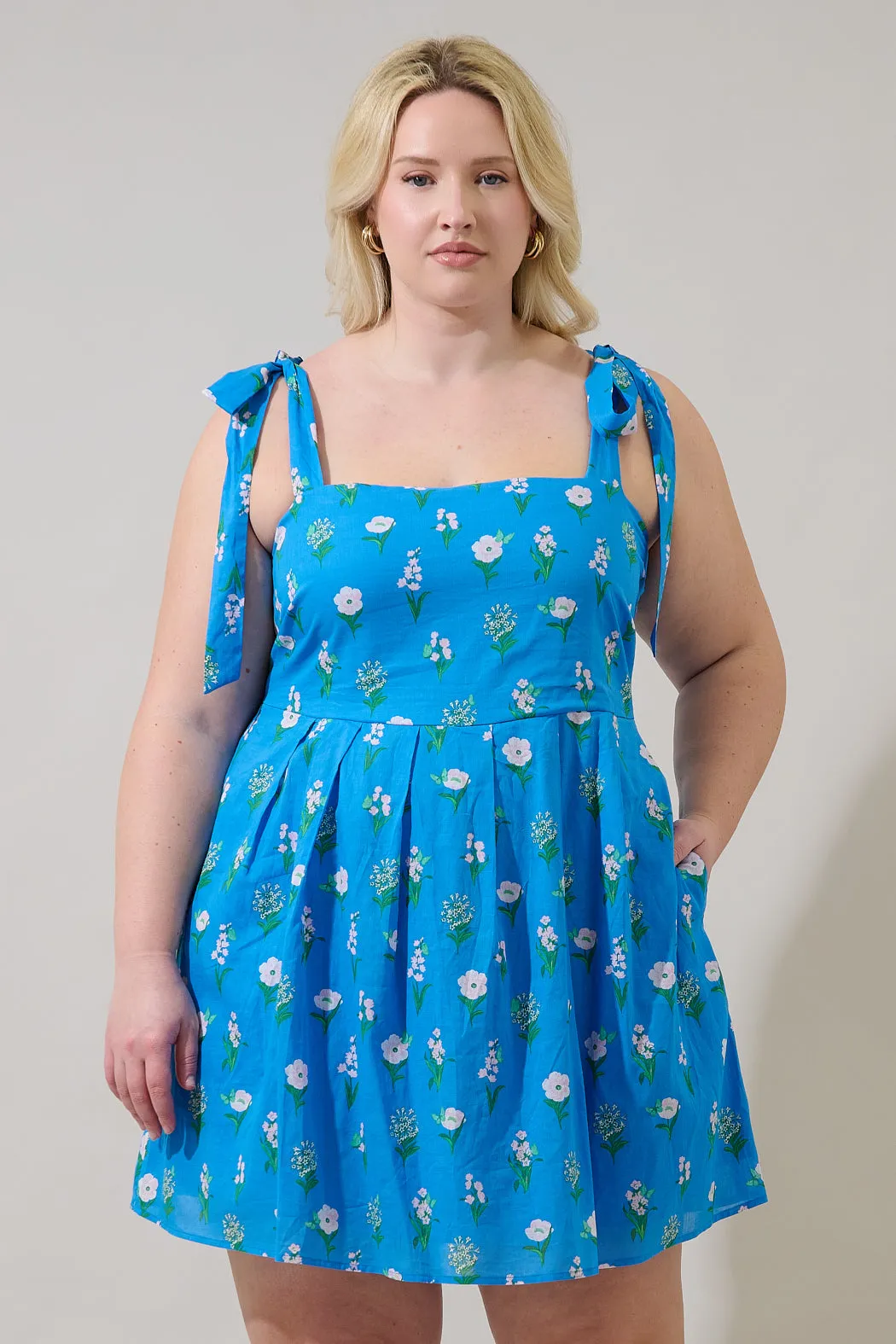 Jazleen Floral Gracia Pleated Mini Dress Curve sold by Sugarlips