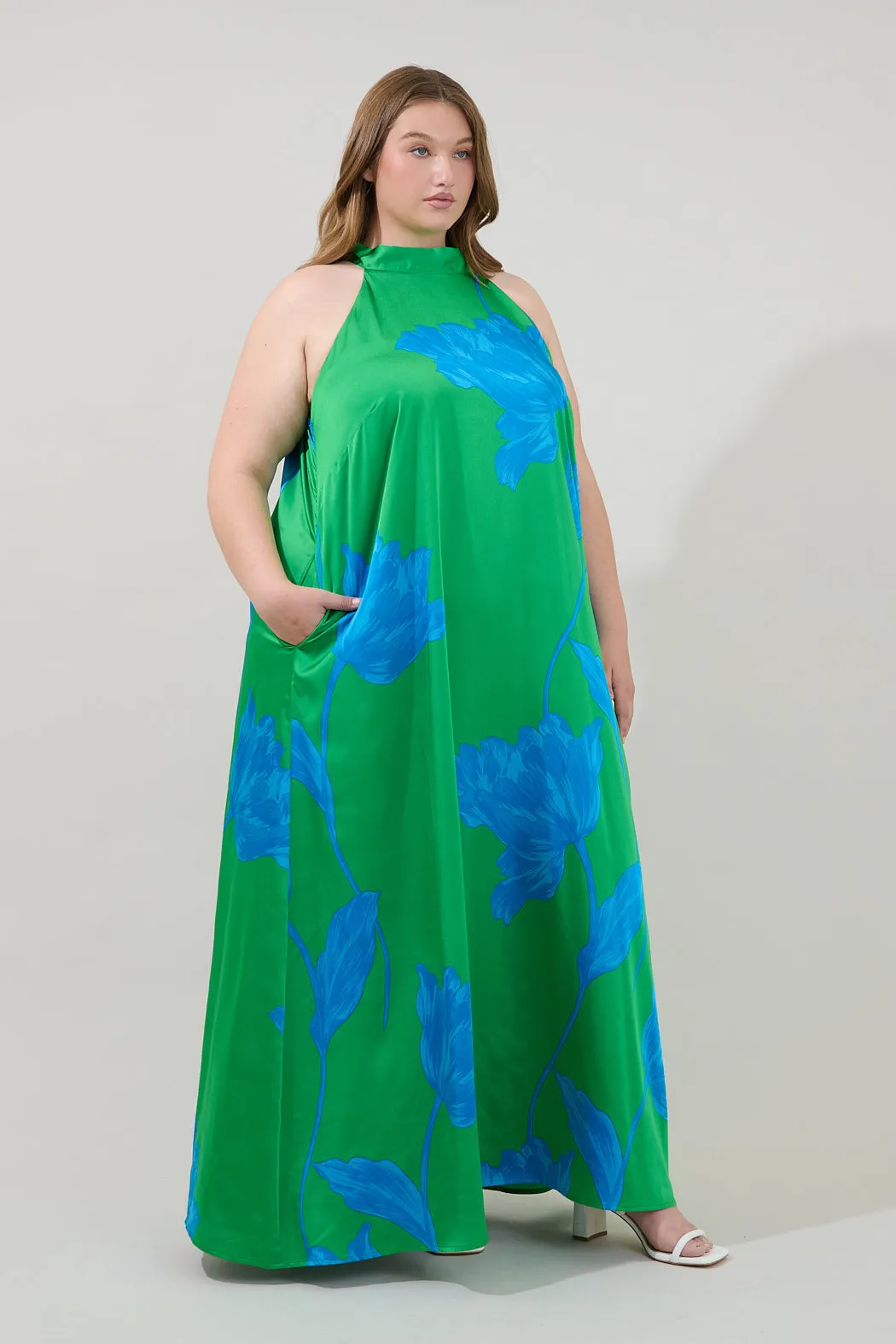 Giantia Halter Maxi Dress Floral Curve sold by Sugarlips product image thumbnail 3